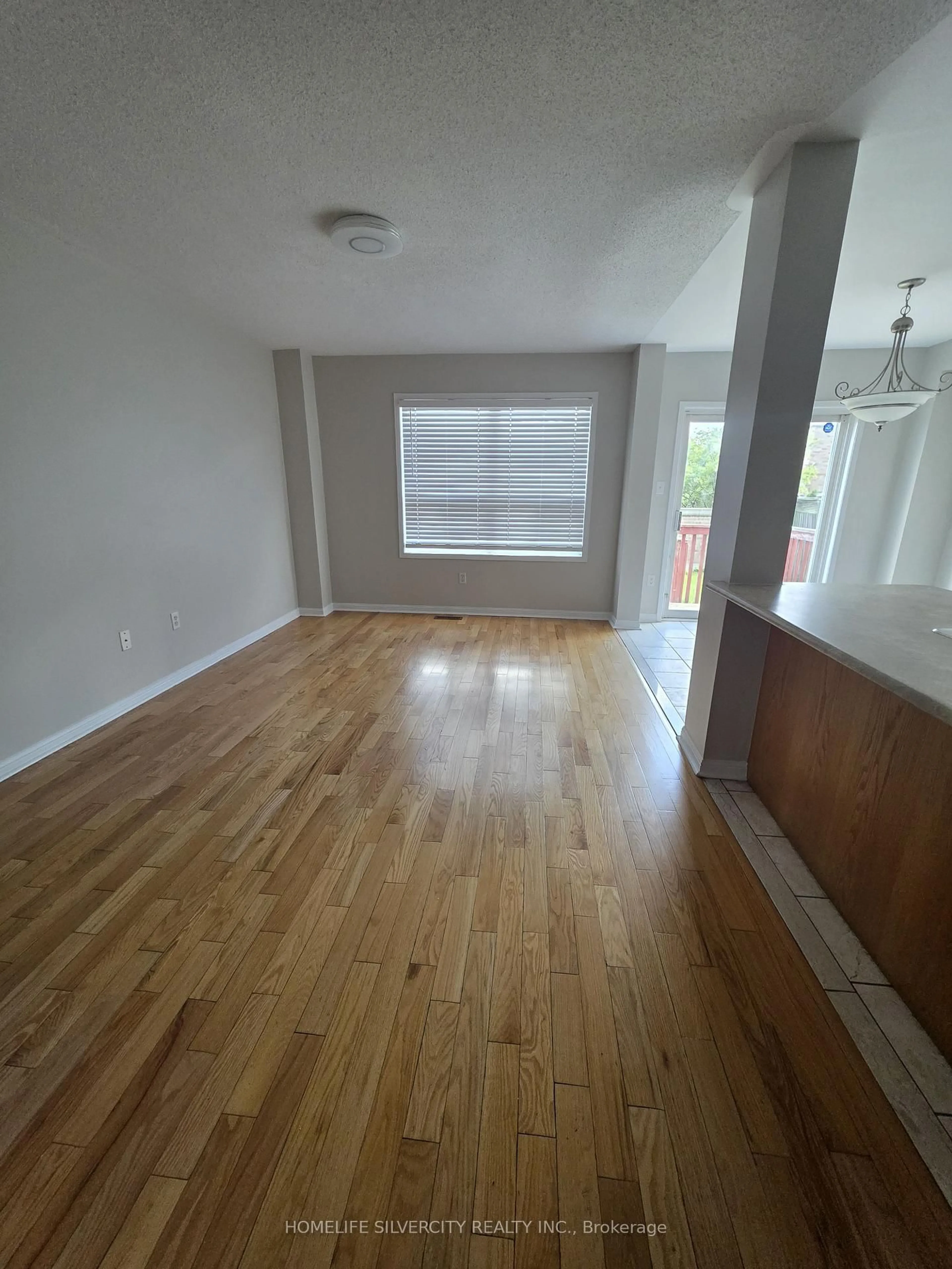 A pic of a room for 138 Tianalee Cres, Brampton Ontario L7A 2K8