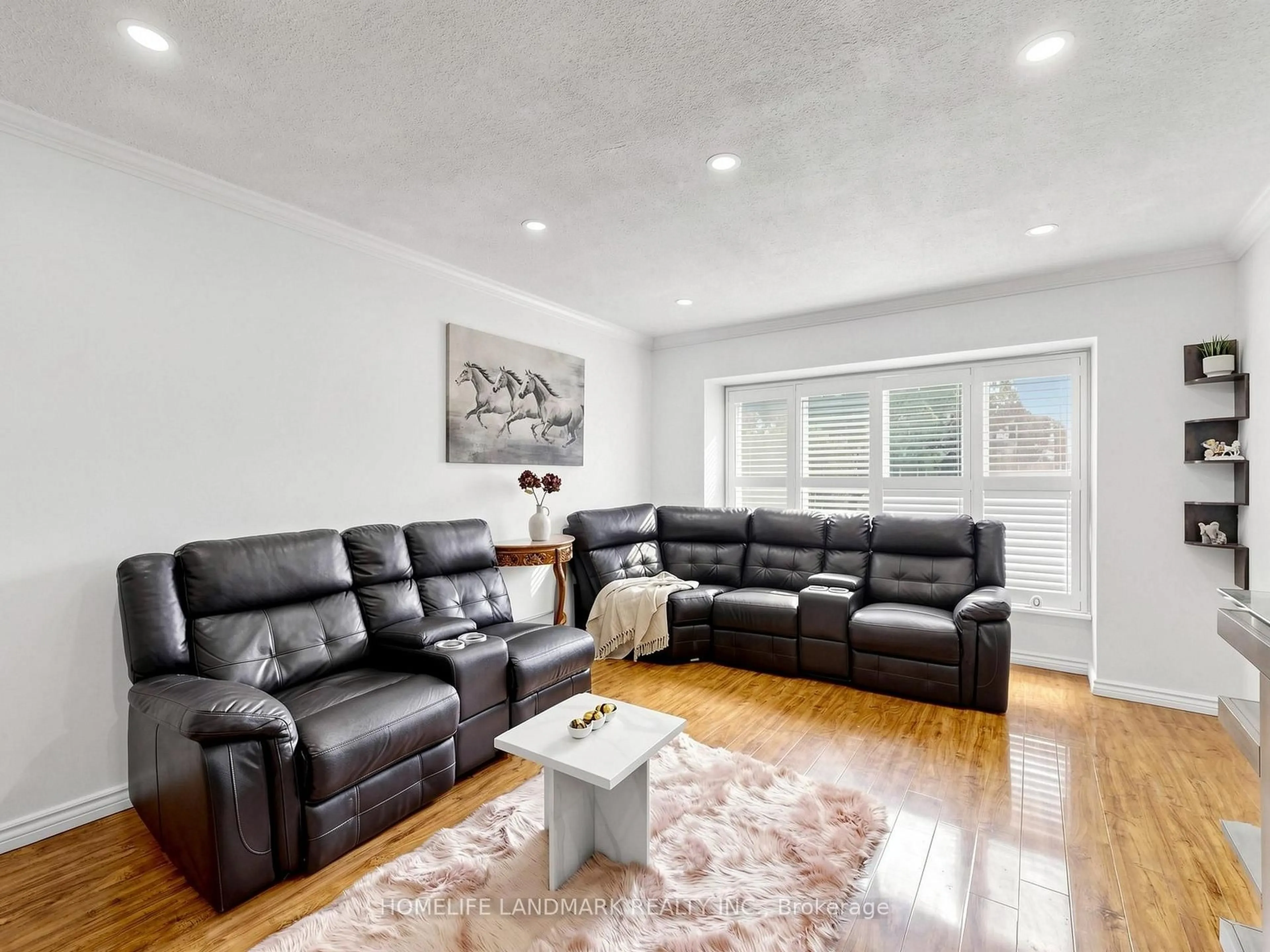 Living room with furniture, unknown for 42 Glenmore Cres, Brampton Ontario L6S 1H8