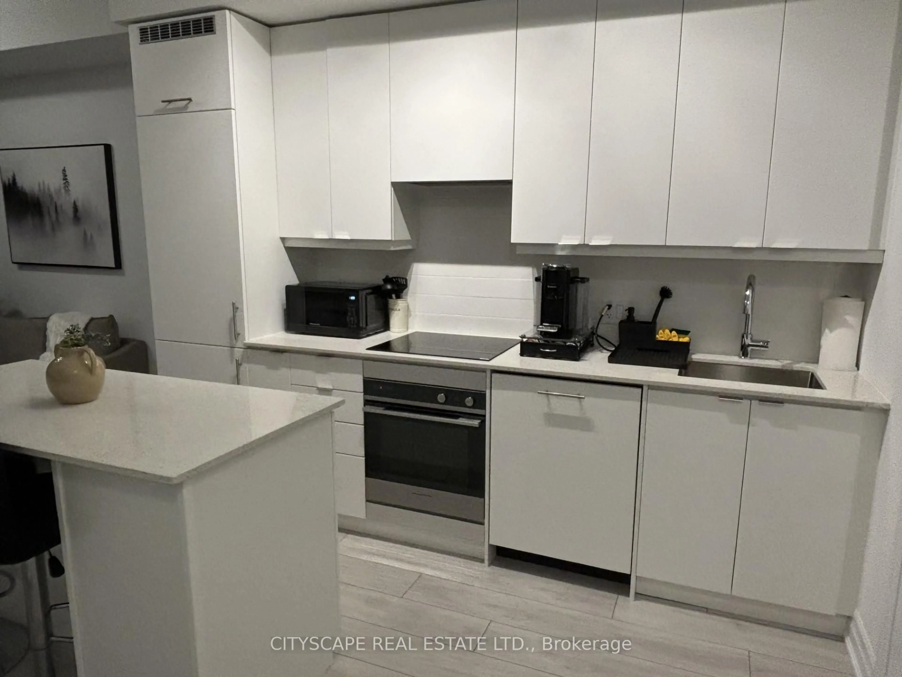 Standard kitchen, unknown for 30 Elm Dr #2307, Mississauga Ontario L5B 0N6
