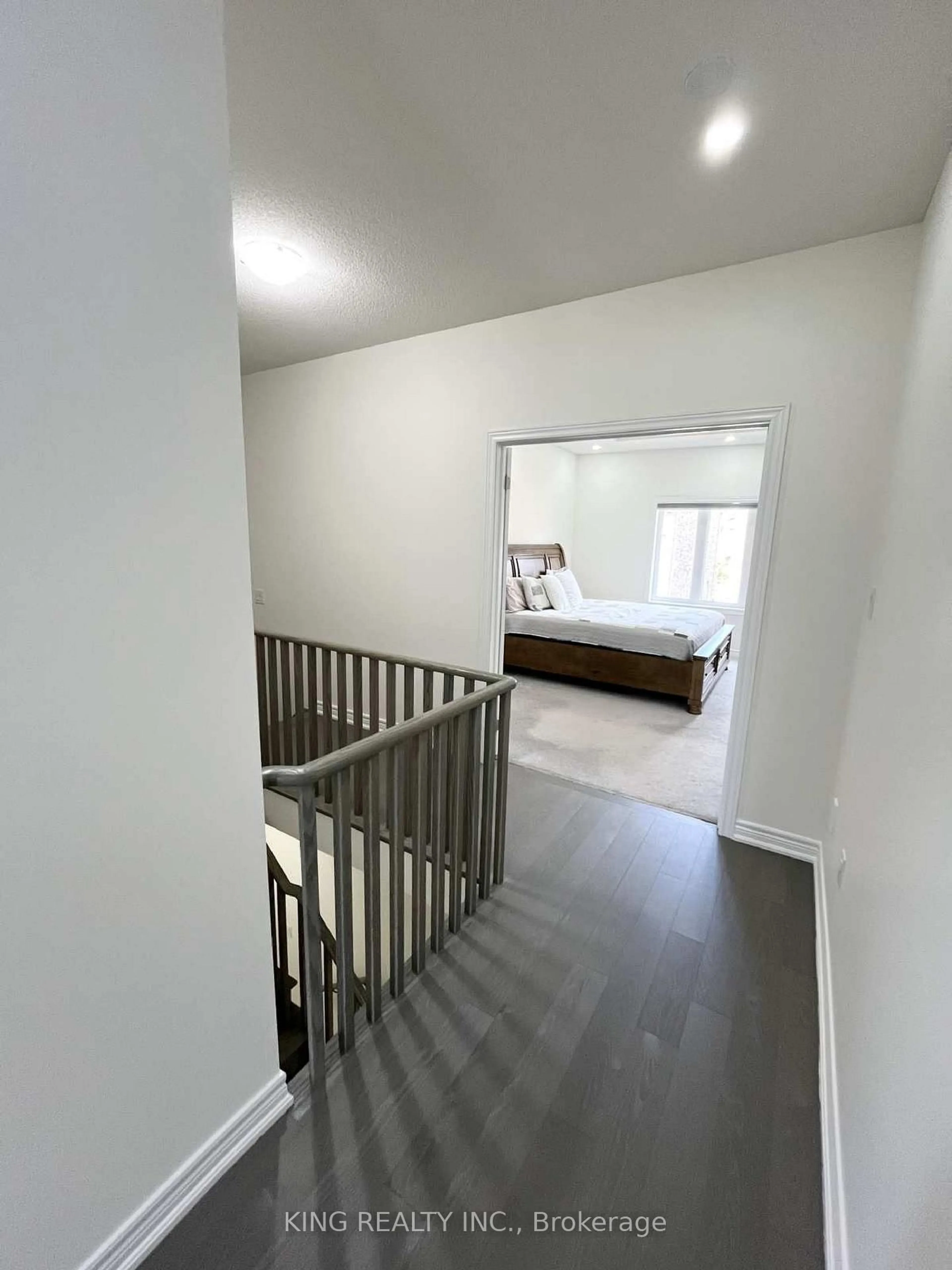 A pic of a room for 63 Cobriza Cres, Brampton Ontario L7A 5A6
