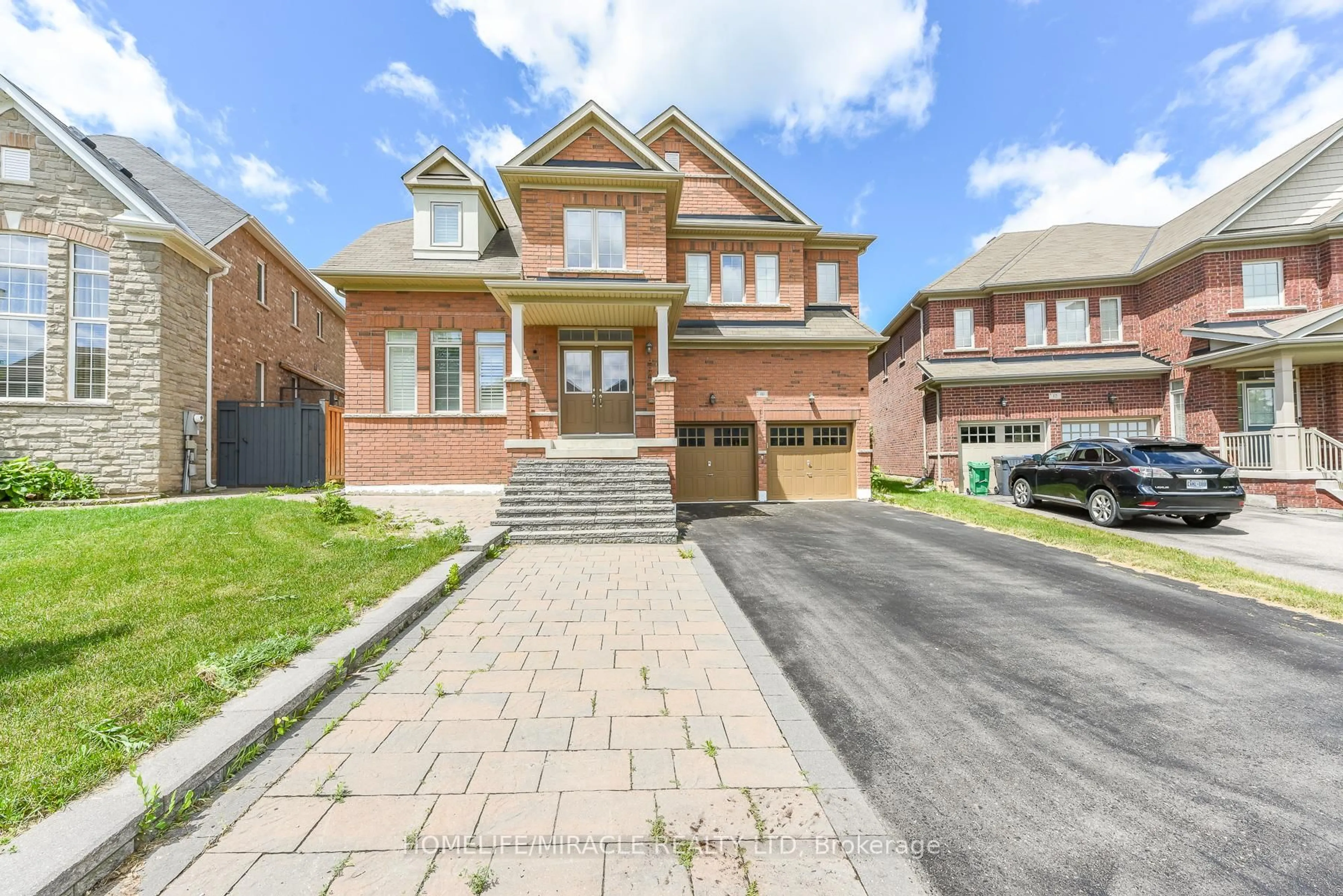 Home with brick exterior material, street for 10 Danfield Crt, Brampton Ontario L6Y 2X9