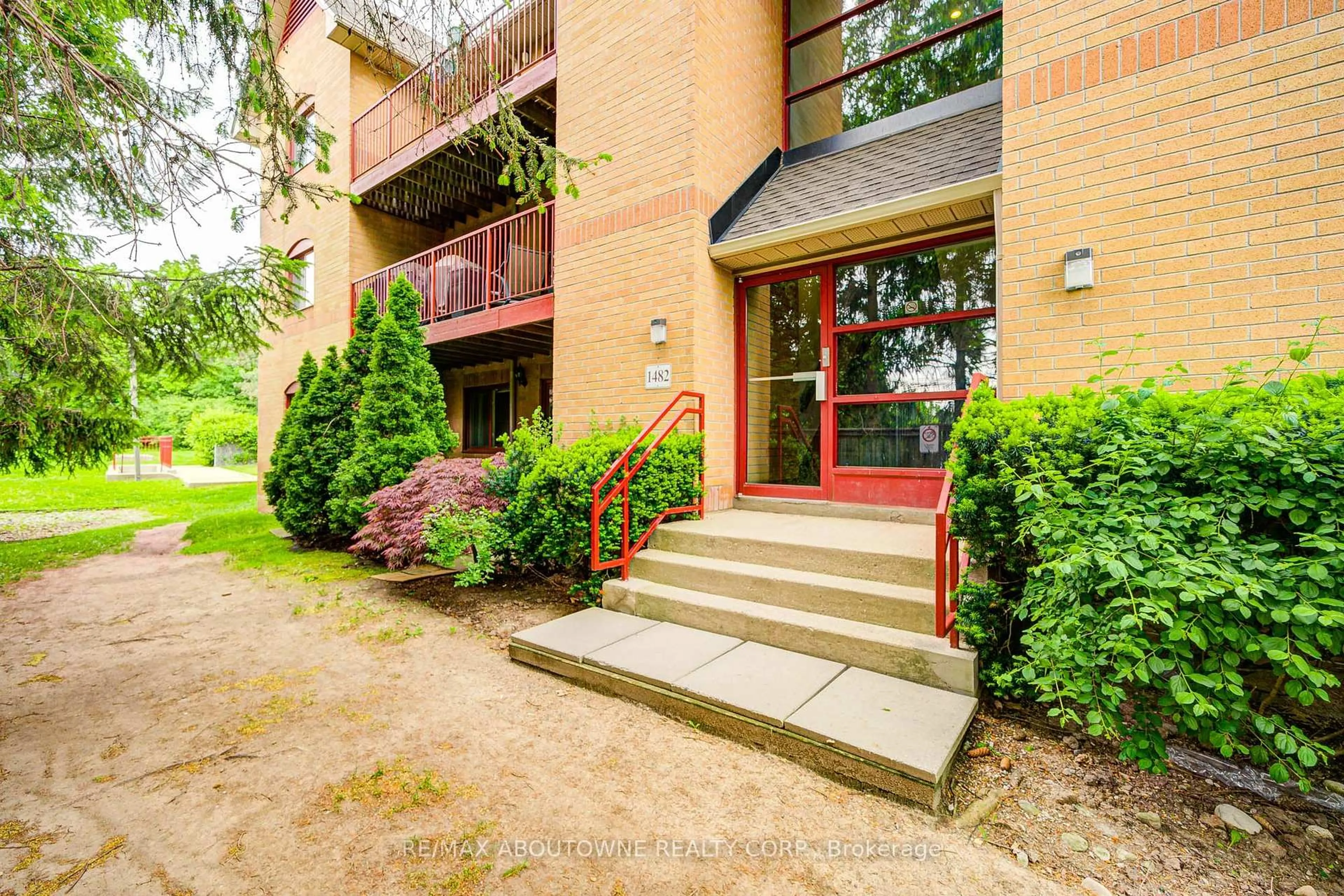 Unknown for 1482 Pilgrims Way #1514, Oakville Ontario L6M 3G7