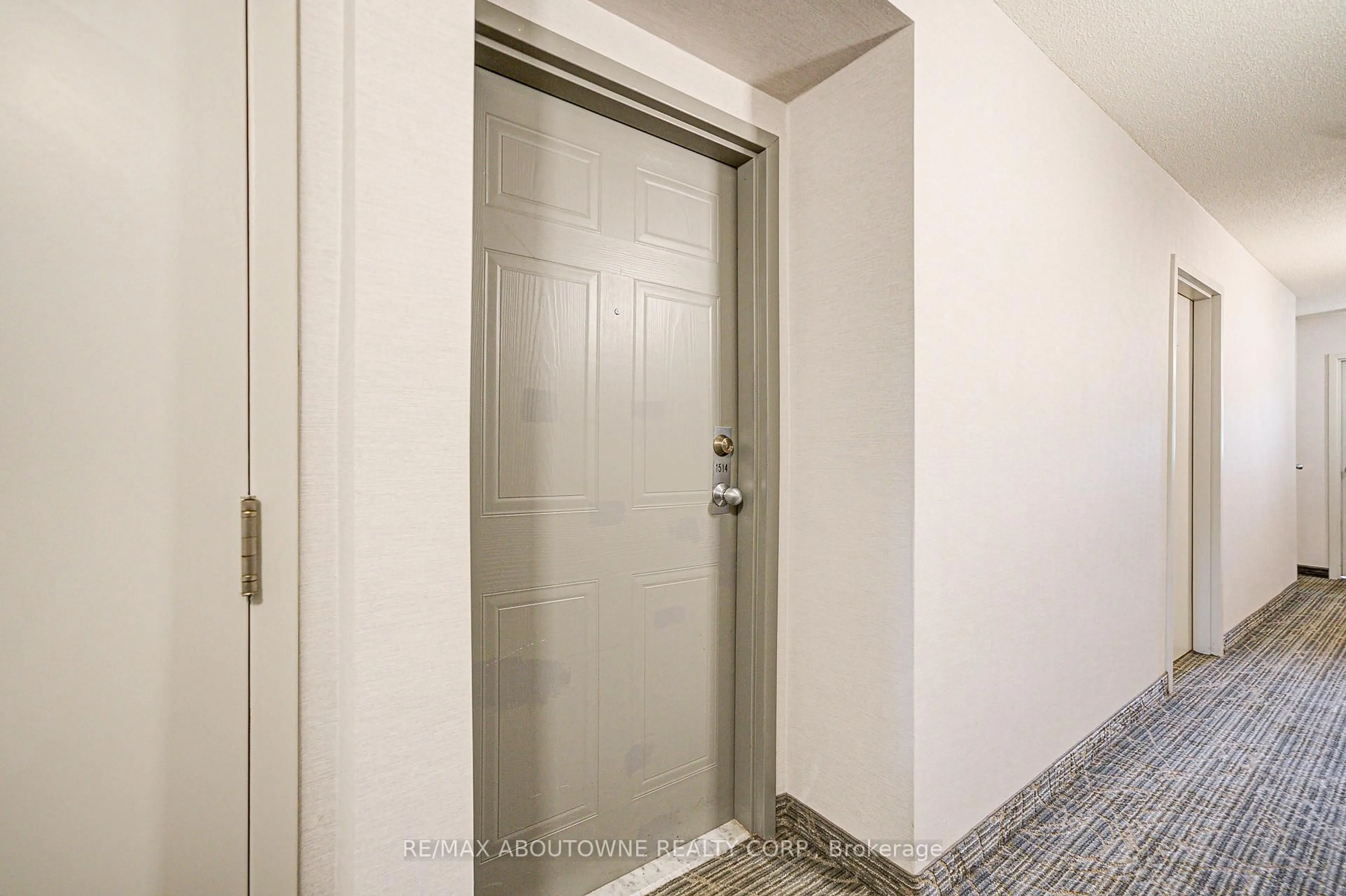 Unknown for 1482 Pilgrims Way #1514, Oakville Ontario L6M 3G7