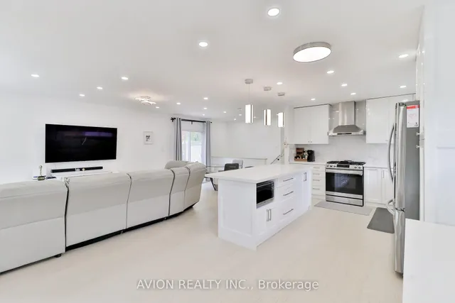 128 Rutherford Rd, Brampton 4