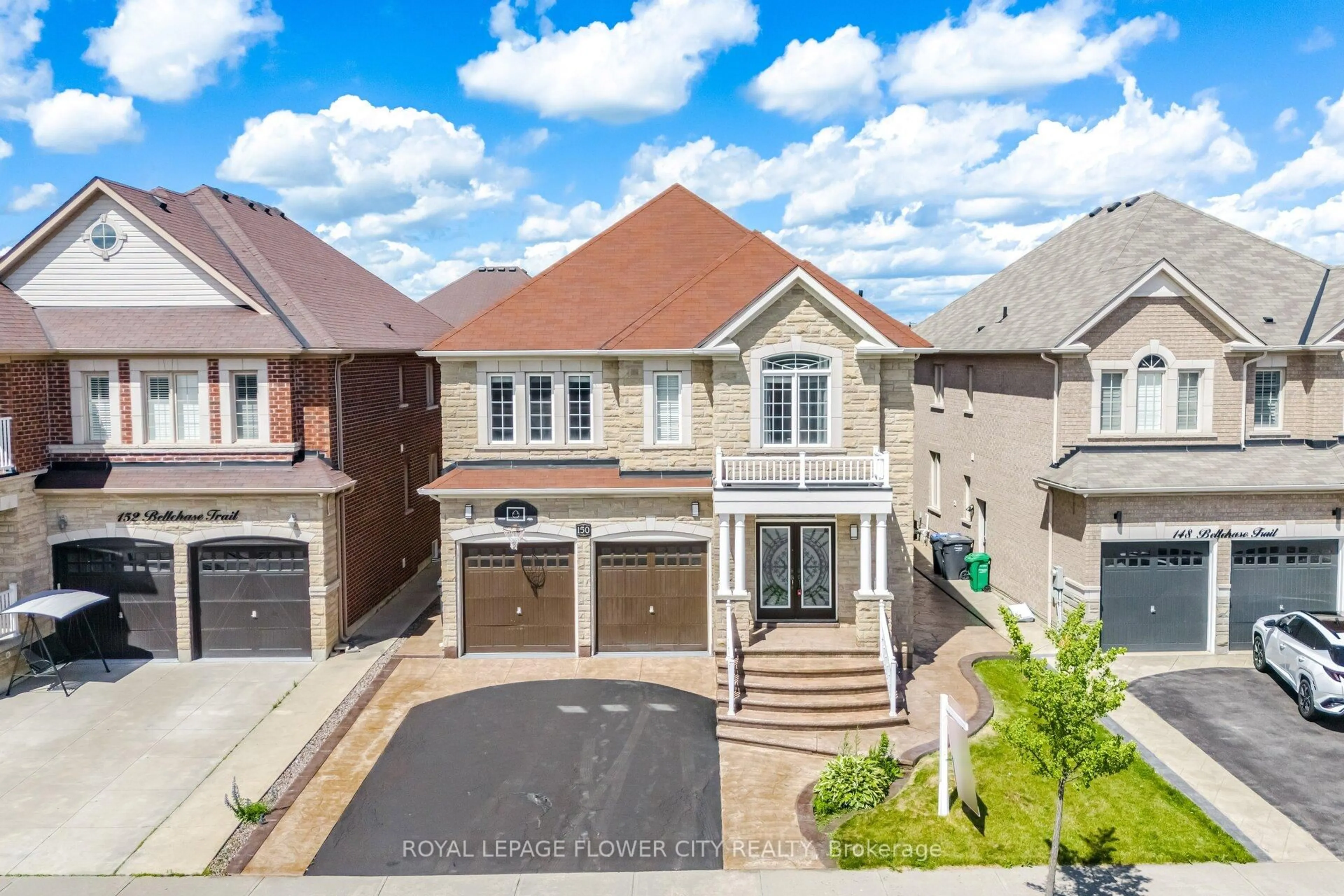 A pic from outside/outdoor area/front of a property/back of a property/a pic from drone, street for 150 Bellchase Tr, Brampton Ontario L6P 3N2