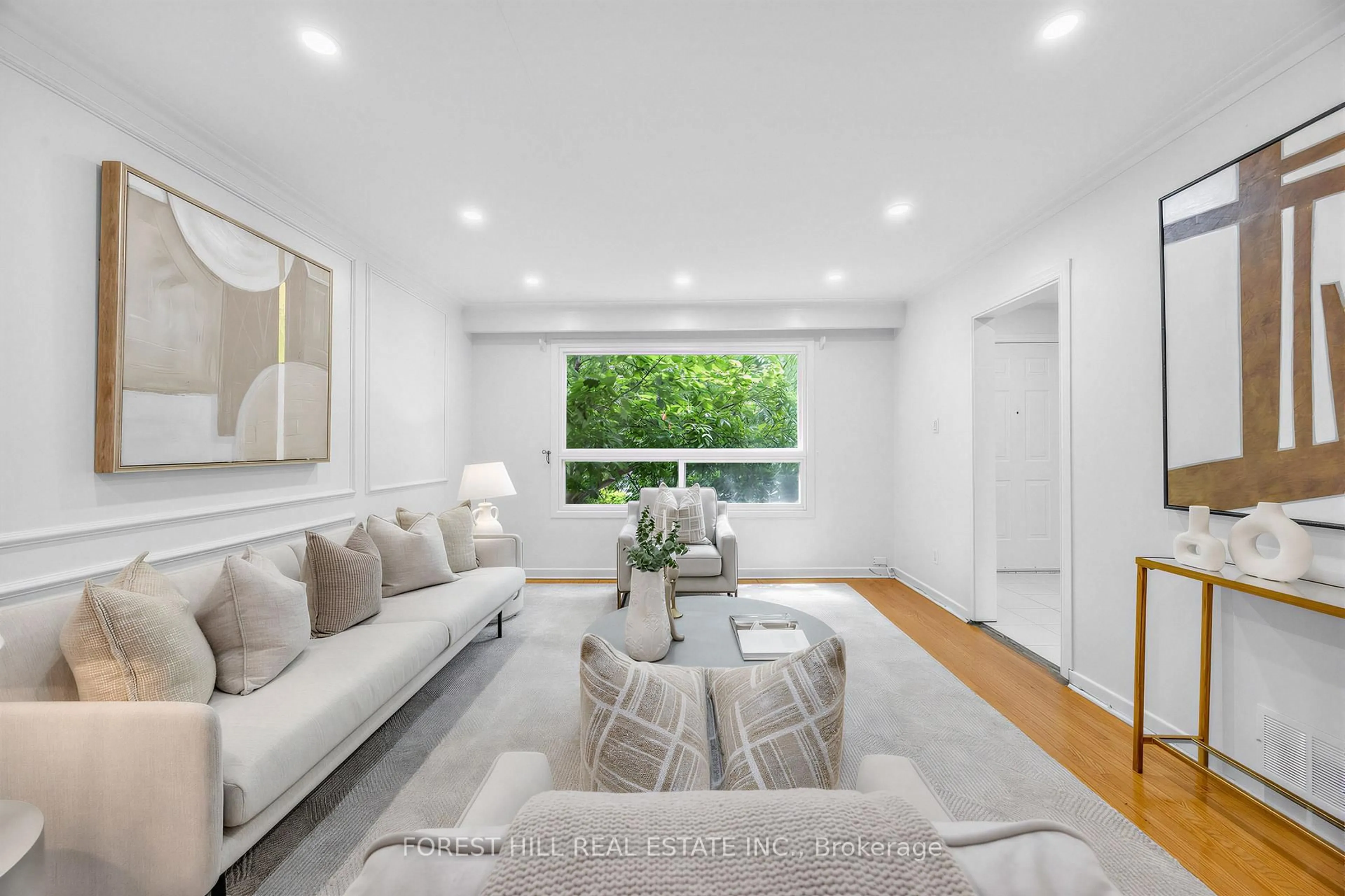 Living room with furniture, unknown for 246 Grandravine Dr, Toronto Ontario M3N 1J3