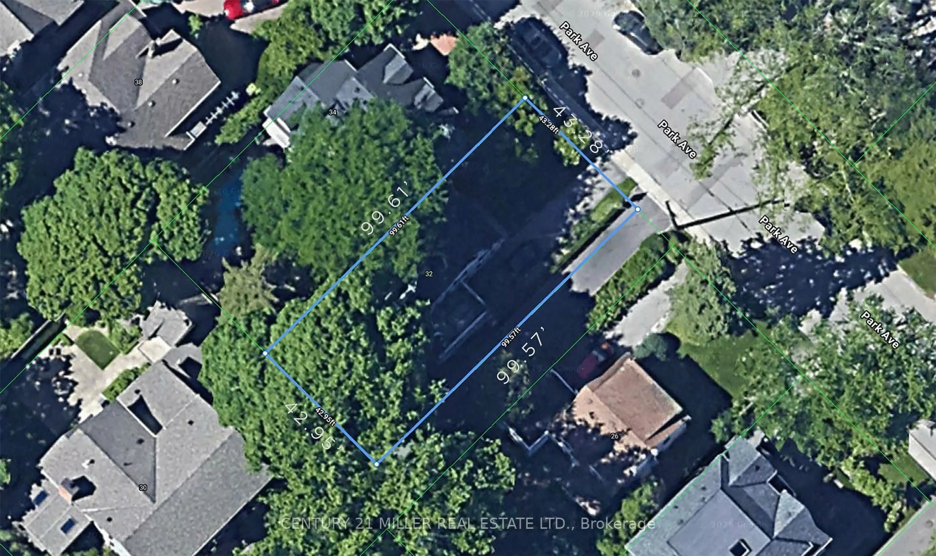 A pic from outside/outdoor area/front of a property/back of a property/a pic from drone, street for 32 Park Ave, Oakville Ontario L6J 3X8