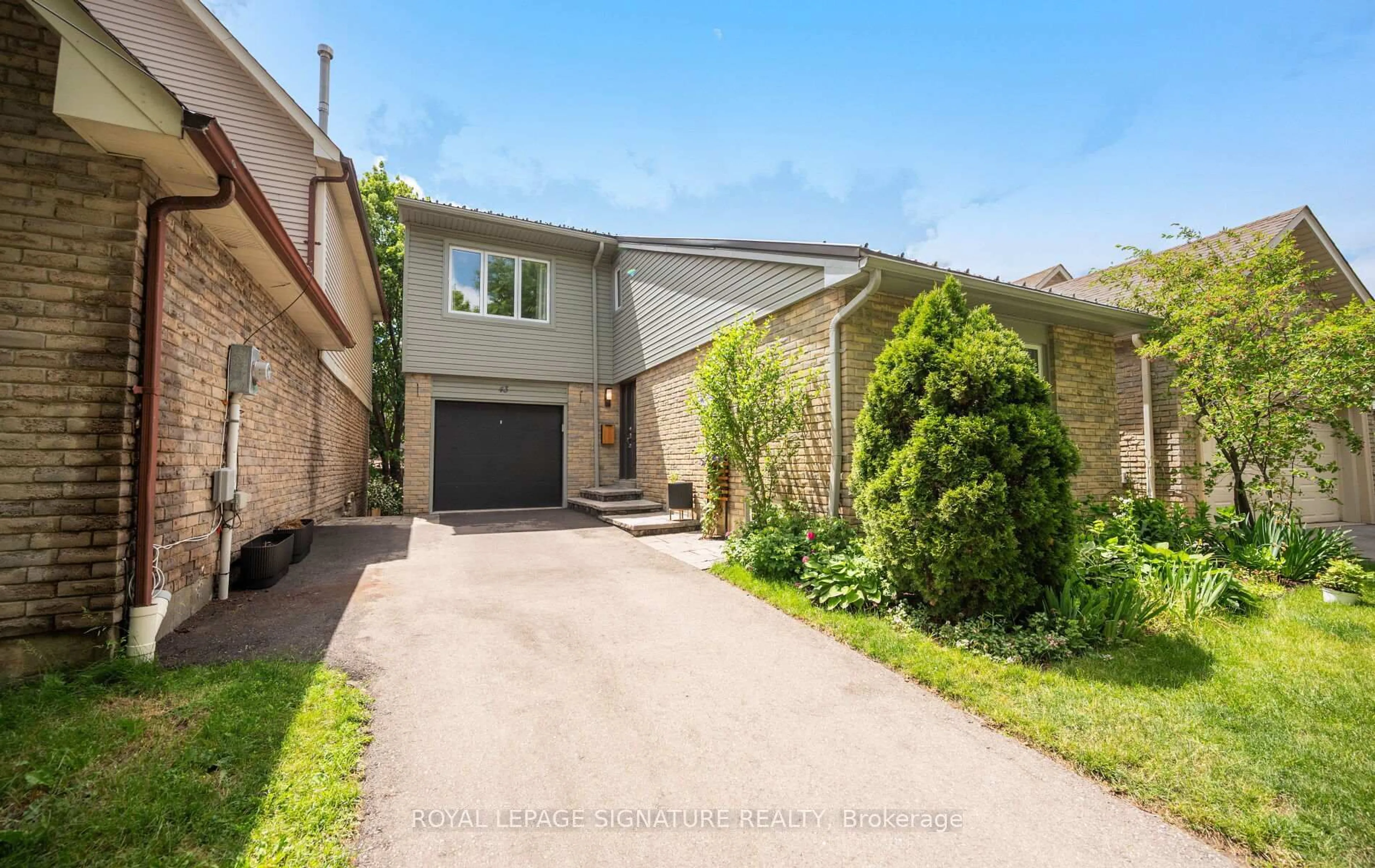 Unknown for 43 Hellensfield Cres, Toronto Ontario M9C 5E5