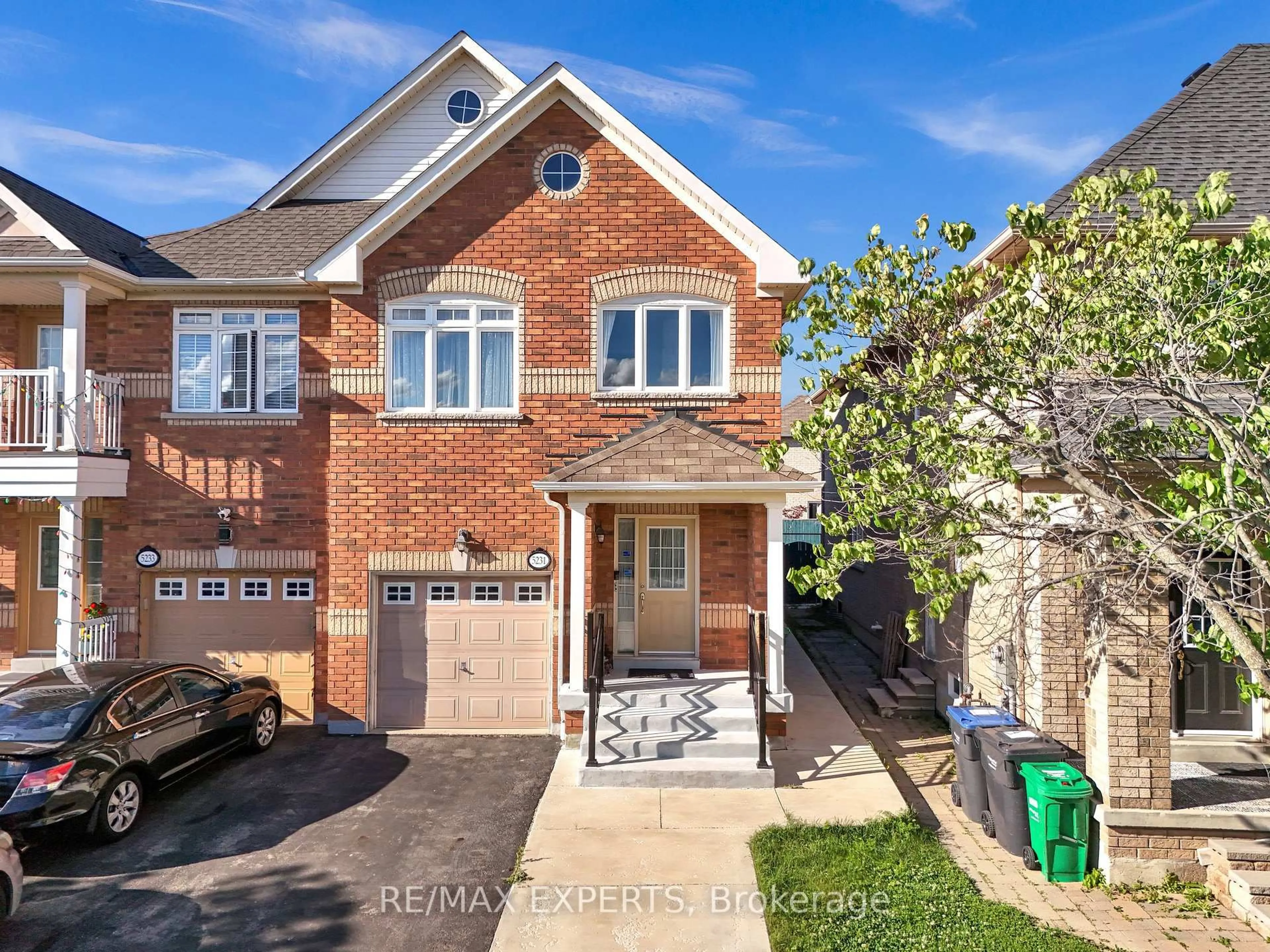 Home with brick exterior material, street for 5231 Tresca Tr, Mississauga Ontario L5M 0C9