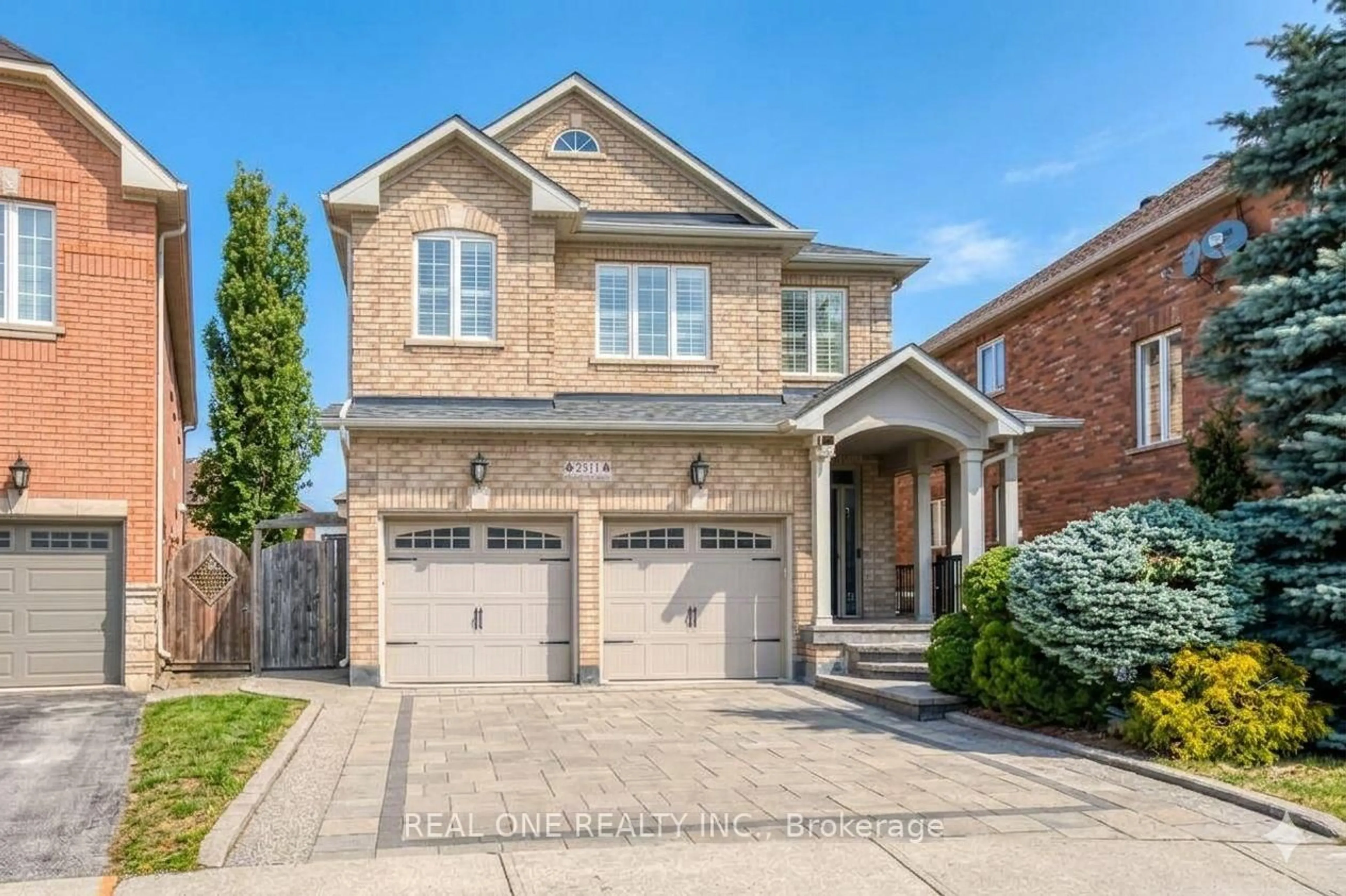 Home with brick exterior material, street for 2511 Felhaber Cres, Oakville Ontario L6H 7R8