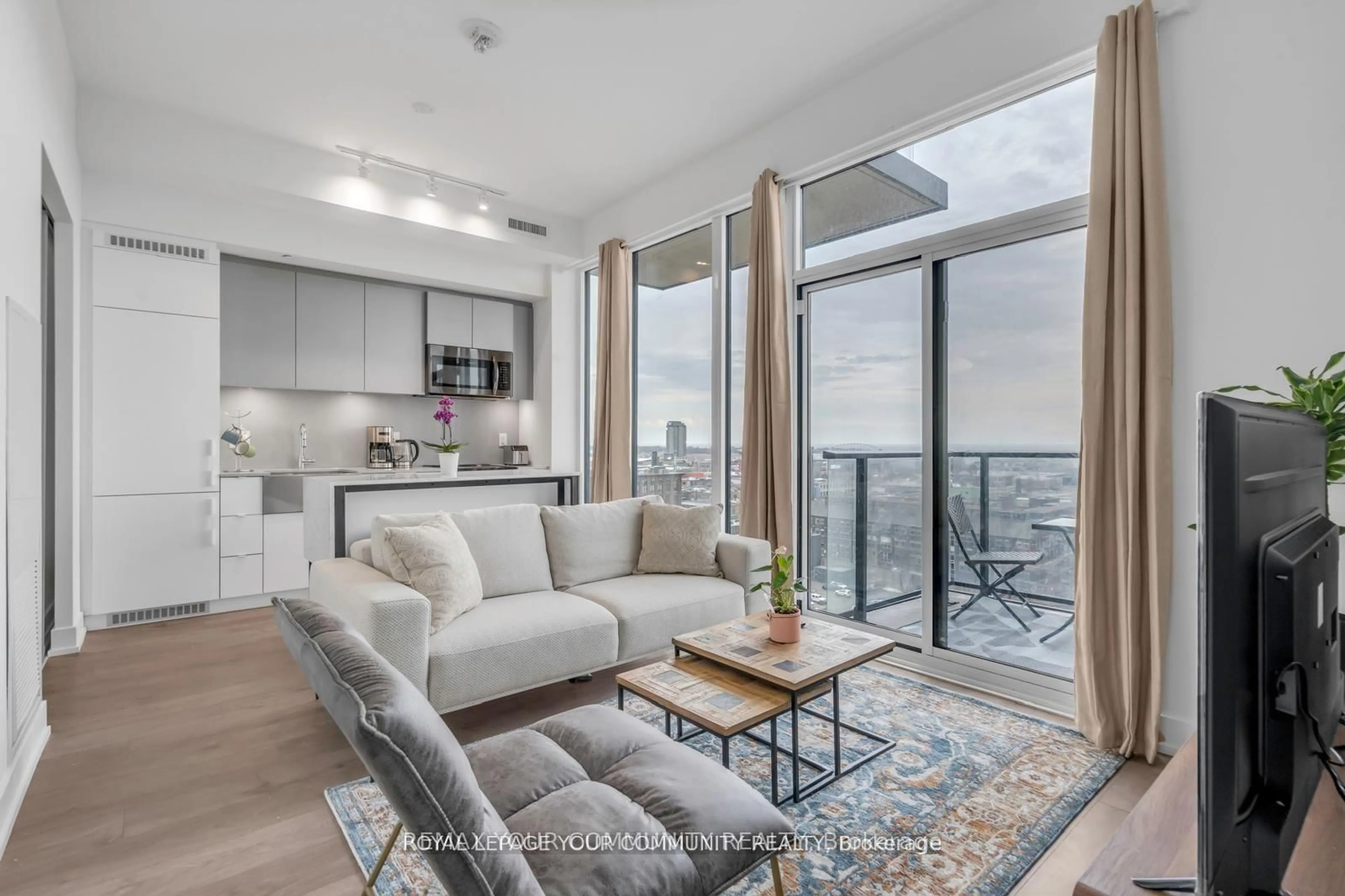 Living room with furniture, unknown for 270 Dufferin St #1106, Toronto Ontario M6K 0H8