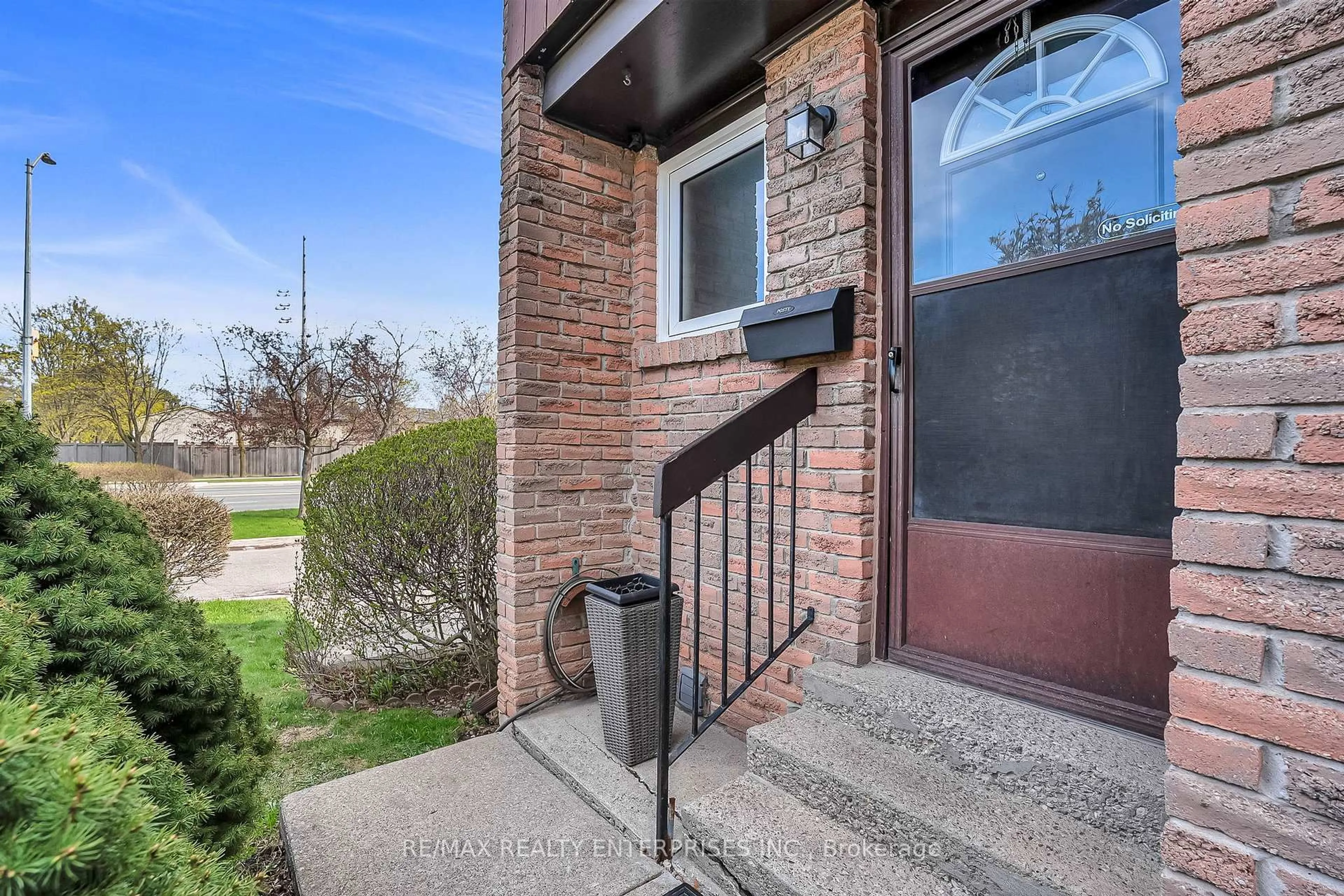 Unknown for 7030 Copenhagen Rd #34, Mississauga Ontario L5N 2P3