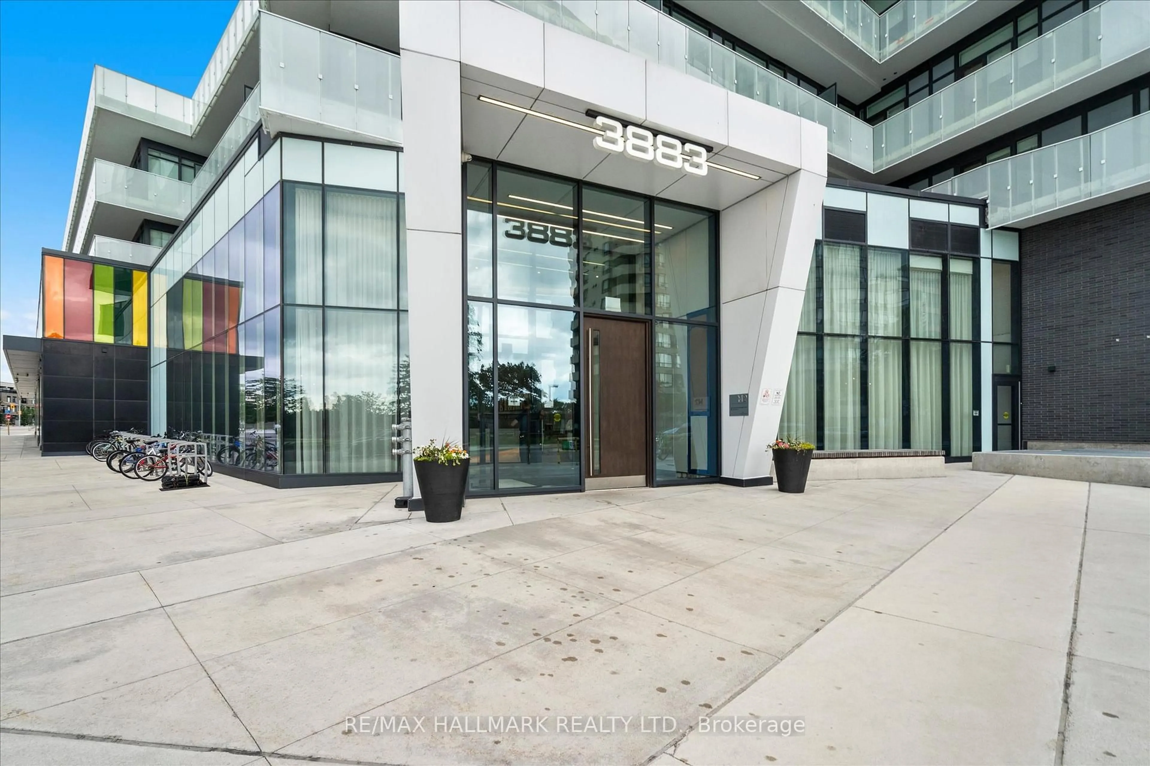 Indoor foyer for 3883 Quartz Rd #1405, Mississauga Ontario L5B 0M4
