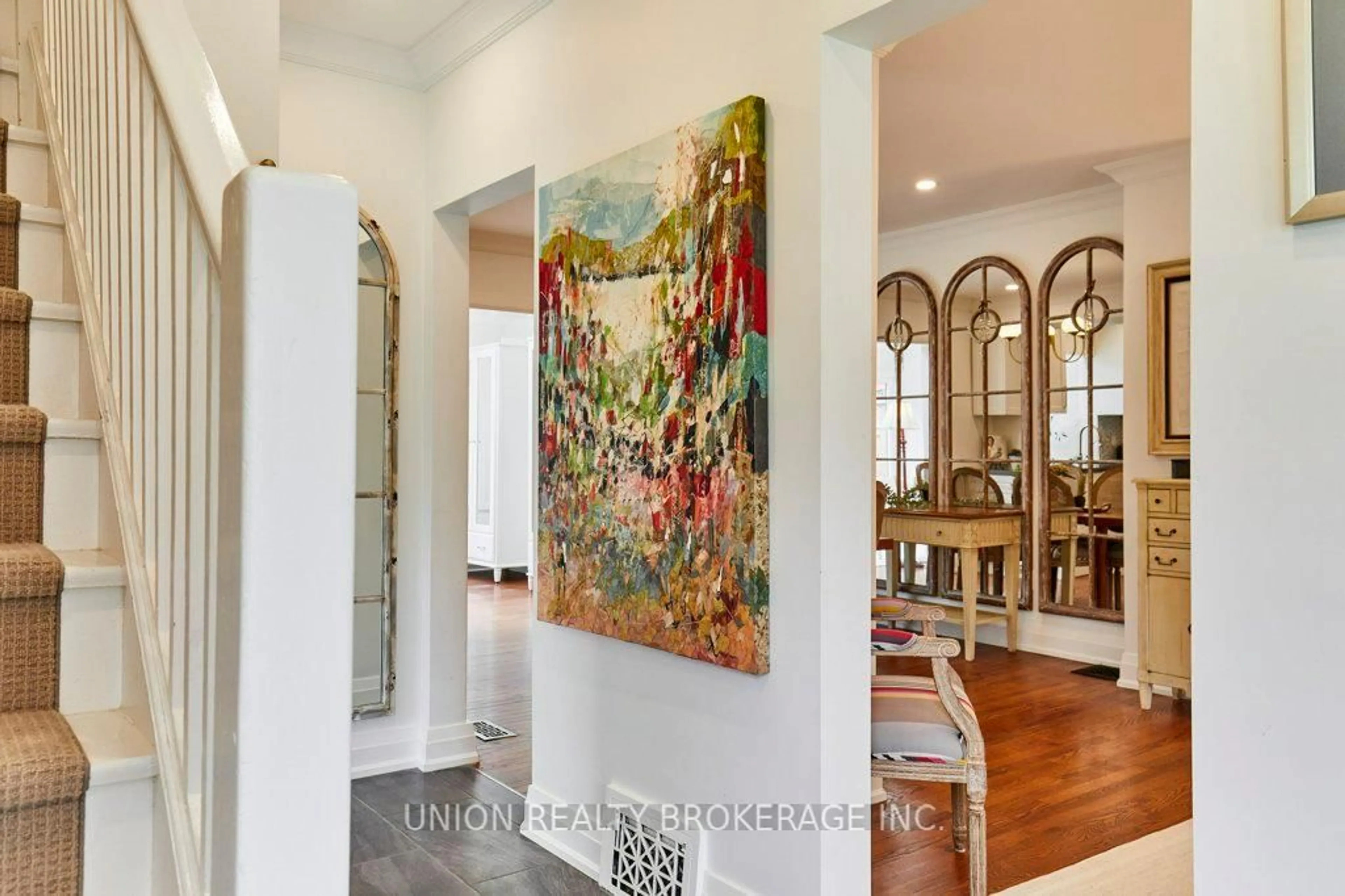 Indoor foyer for 91 Eighth St, Toronto Ontario M8V 3C5