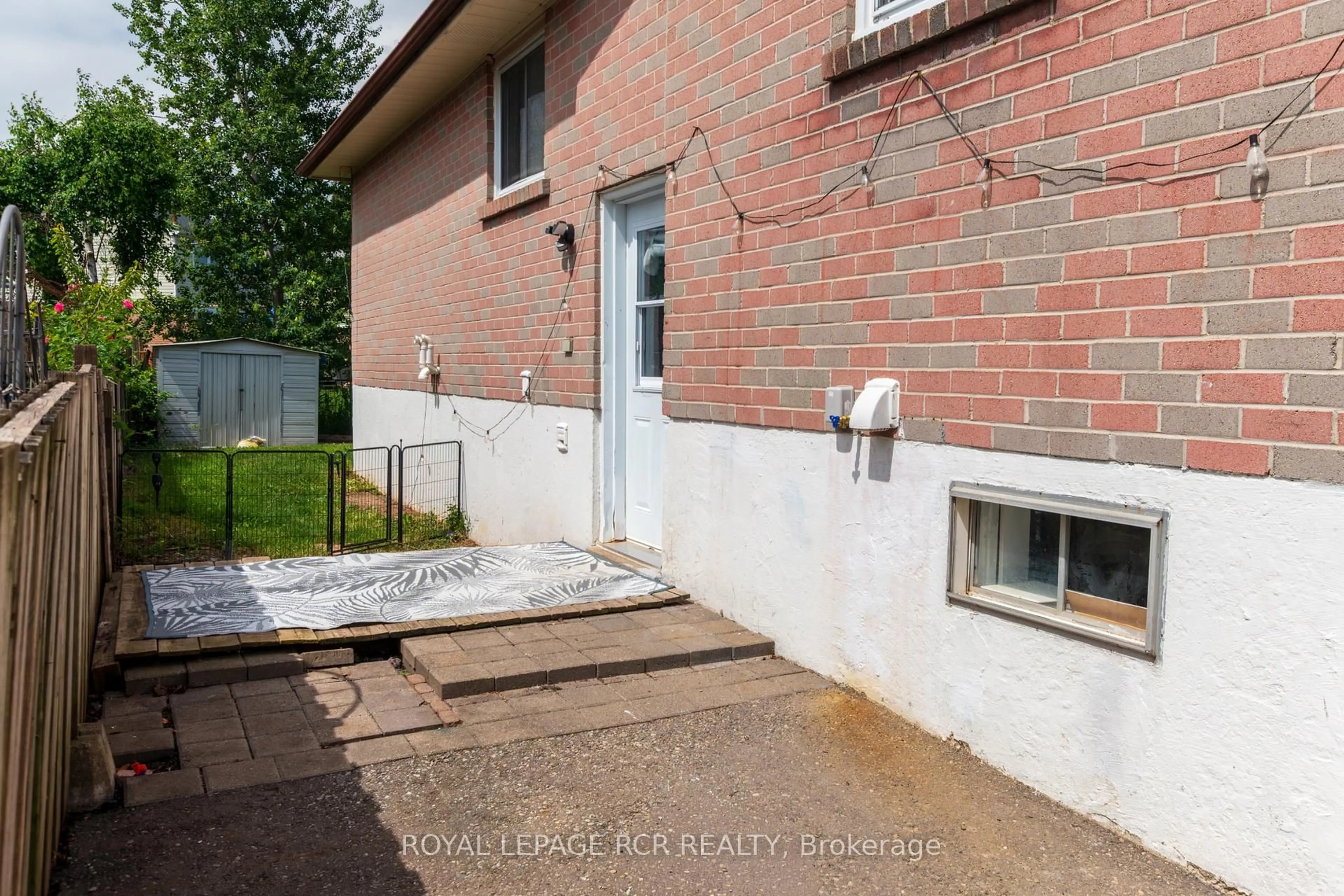 Unknown for 66 Burbank Cres, Orangeville Ontario L9W 3E7