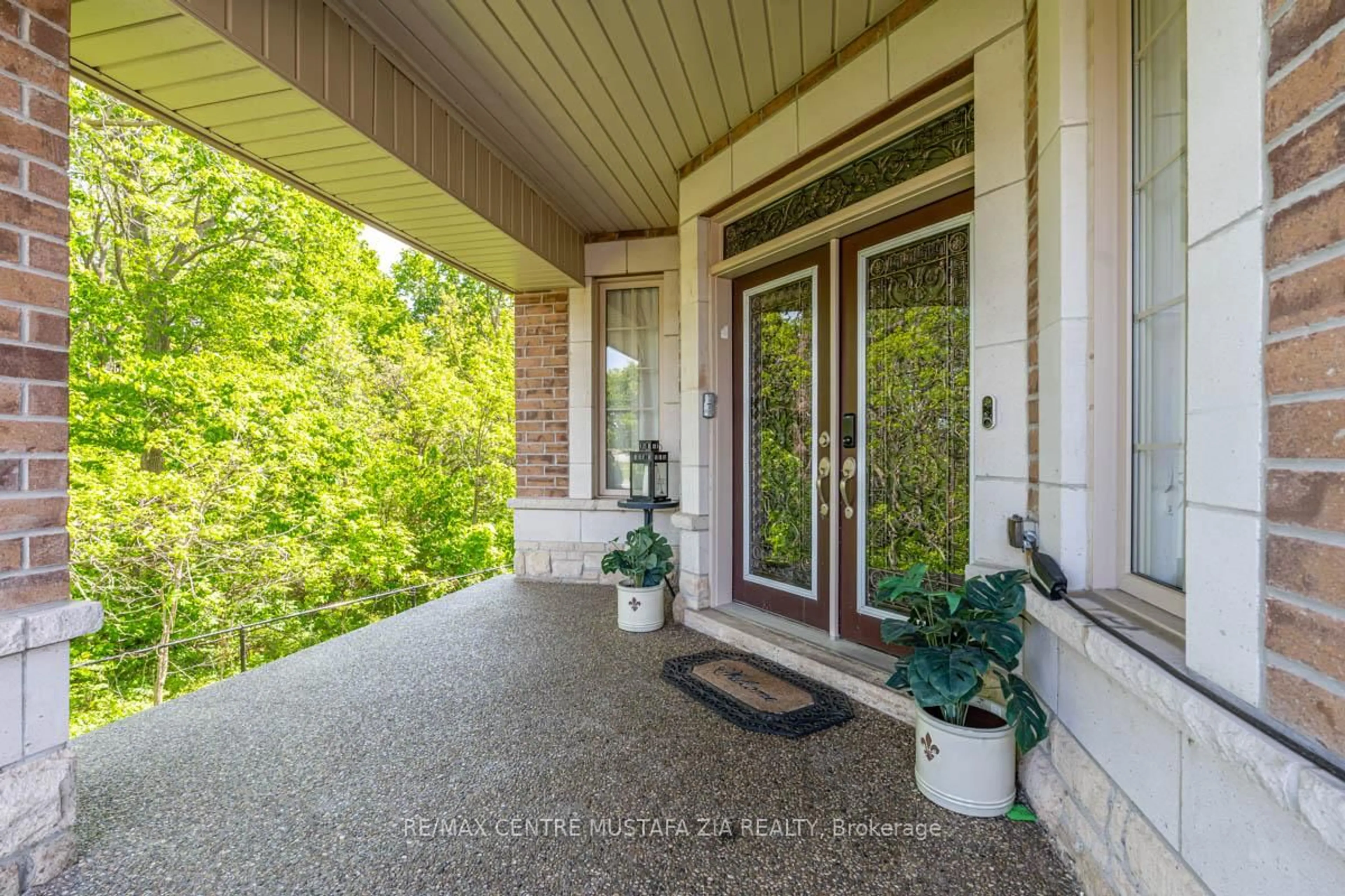 Indoor entryway for 188 Elbern Markell Dr, Brampton Ontario L6X 2Z9