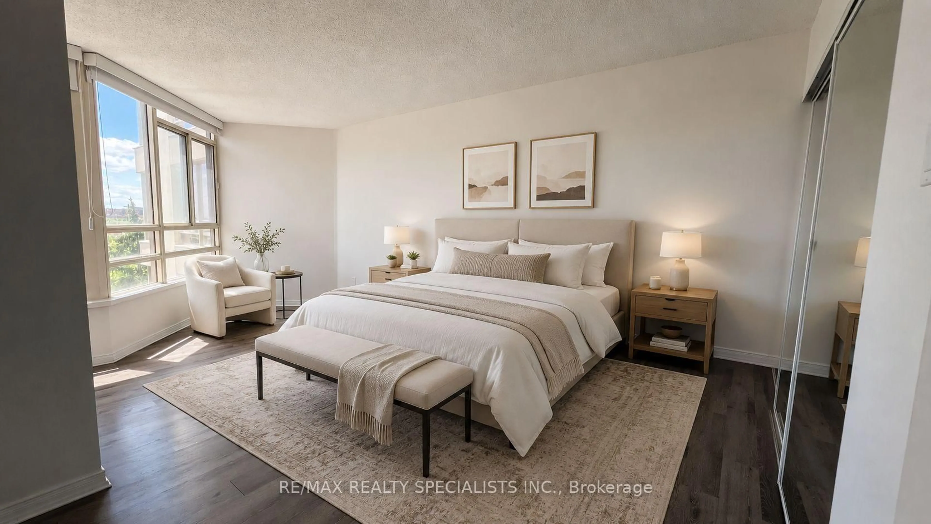 Bedroom with bed, unknown for 75 King St #706, Mississauga Ontario L5A 4G5