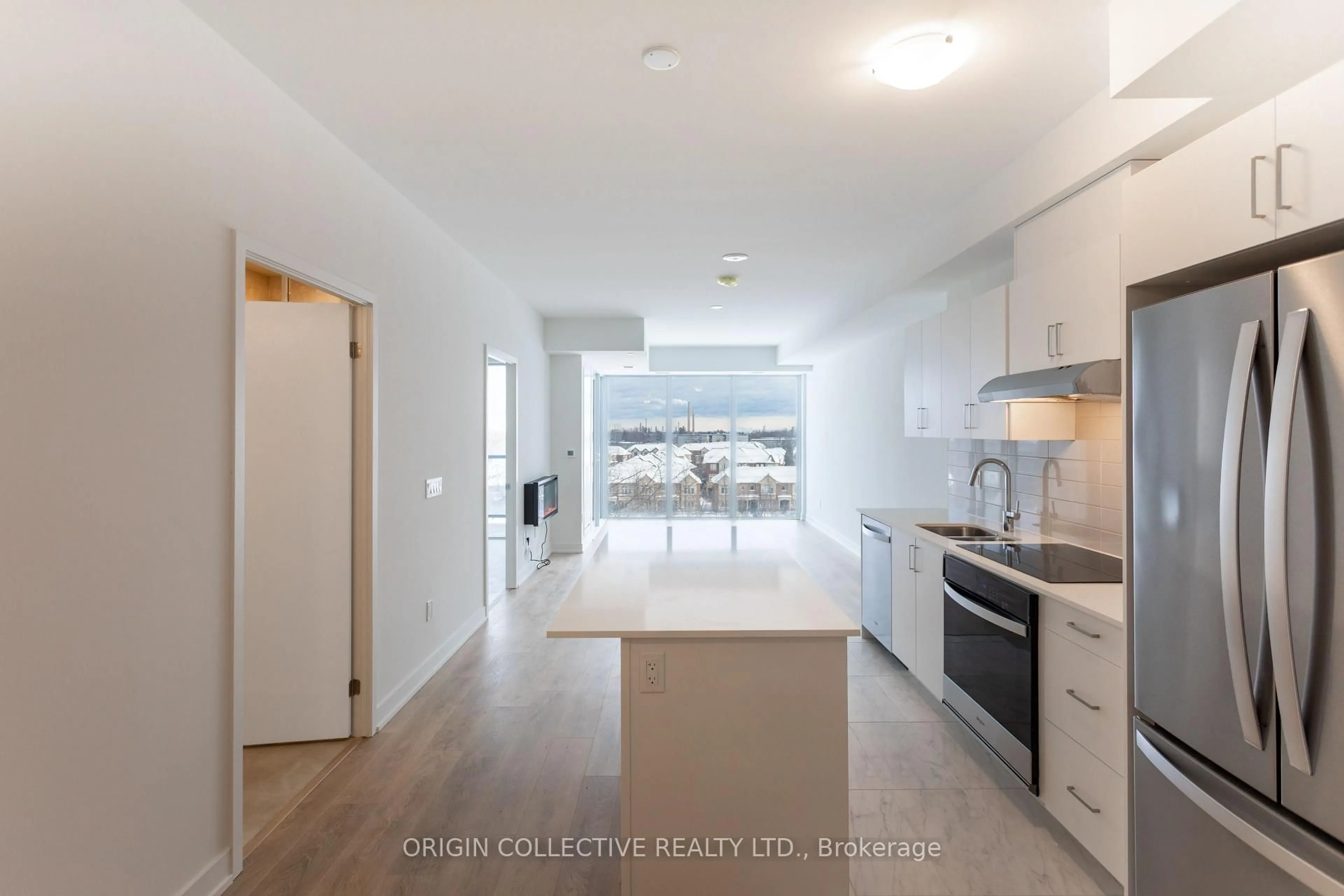 Open concept kitchen, unknown for 1035 Southdown Rd #605, Mississauga Ontario L5J 0A2