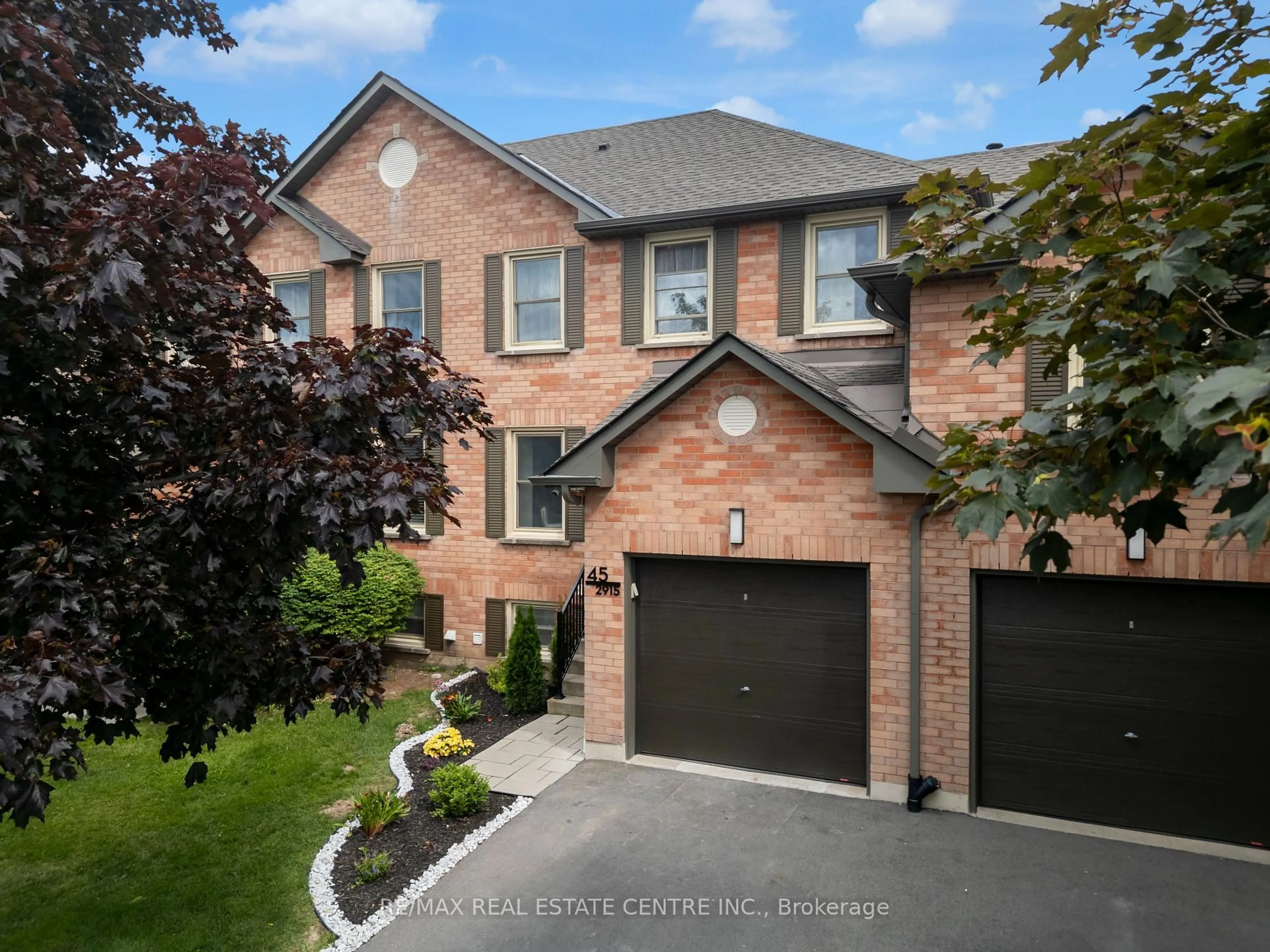 Home with brick exterior material, street for 2915 Headon Forest Dr #45, Burlington Ontario L7M 3Z6