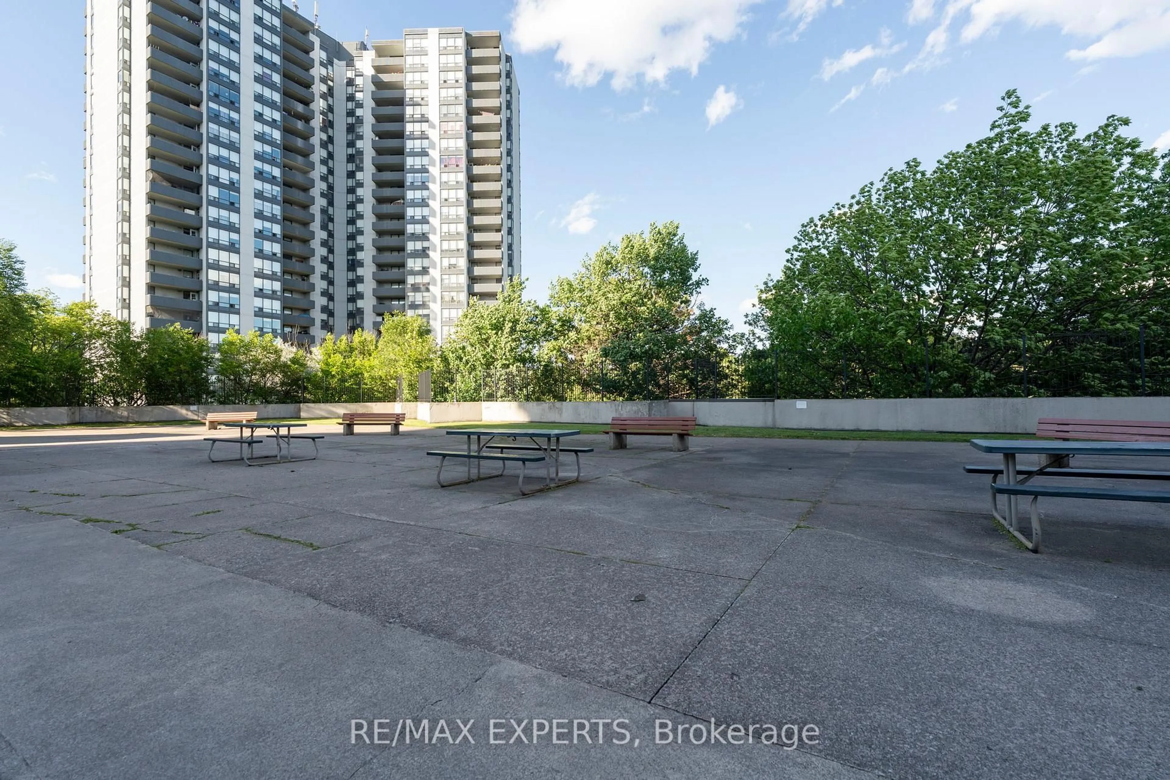 A pic from outside/outdoor area/front of a property/back of a property/a pic from drone, city buildings view from balcony for 10 Martha Eaton Way #803, Toronto Ontario M6M 5B3