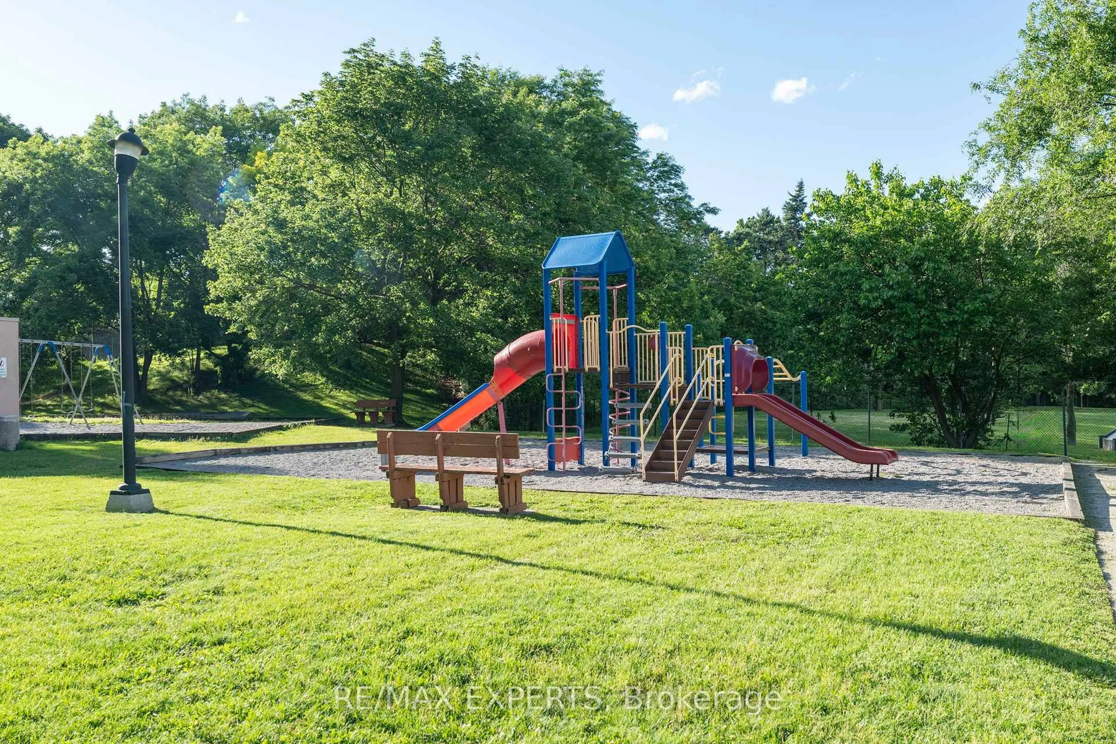 Unknown for 10 Martha Eaton Way #803, Toronto Ontario M6M 5B3