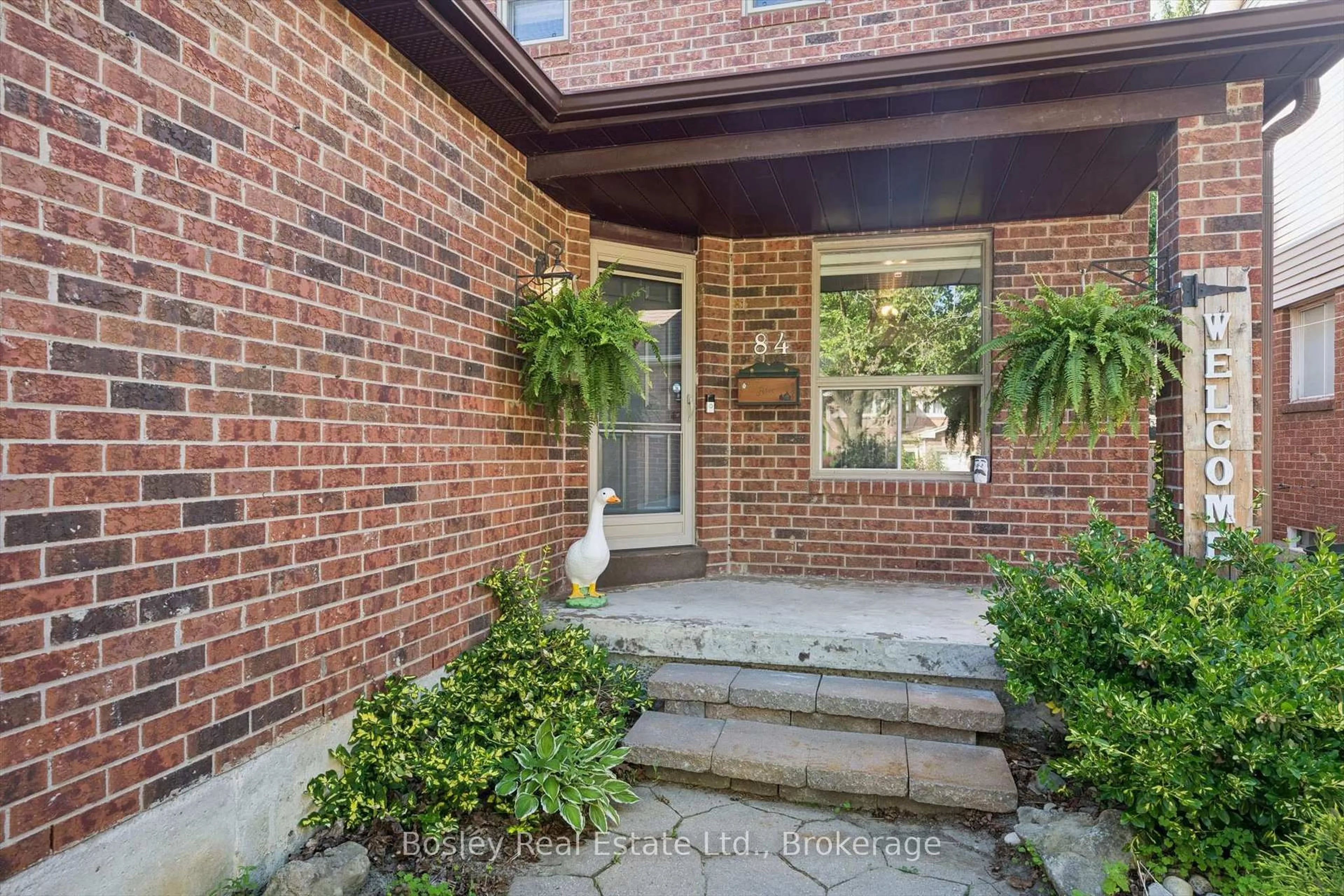 Home with brick exterior material, street for 84 Cassander Cres, Brampton Ontario L6Z 1Z2