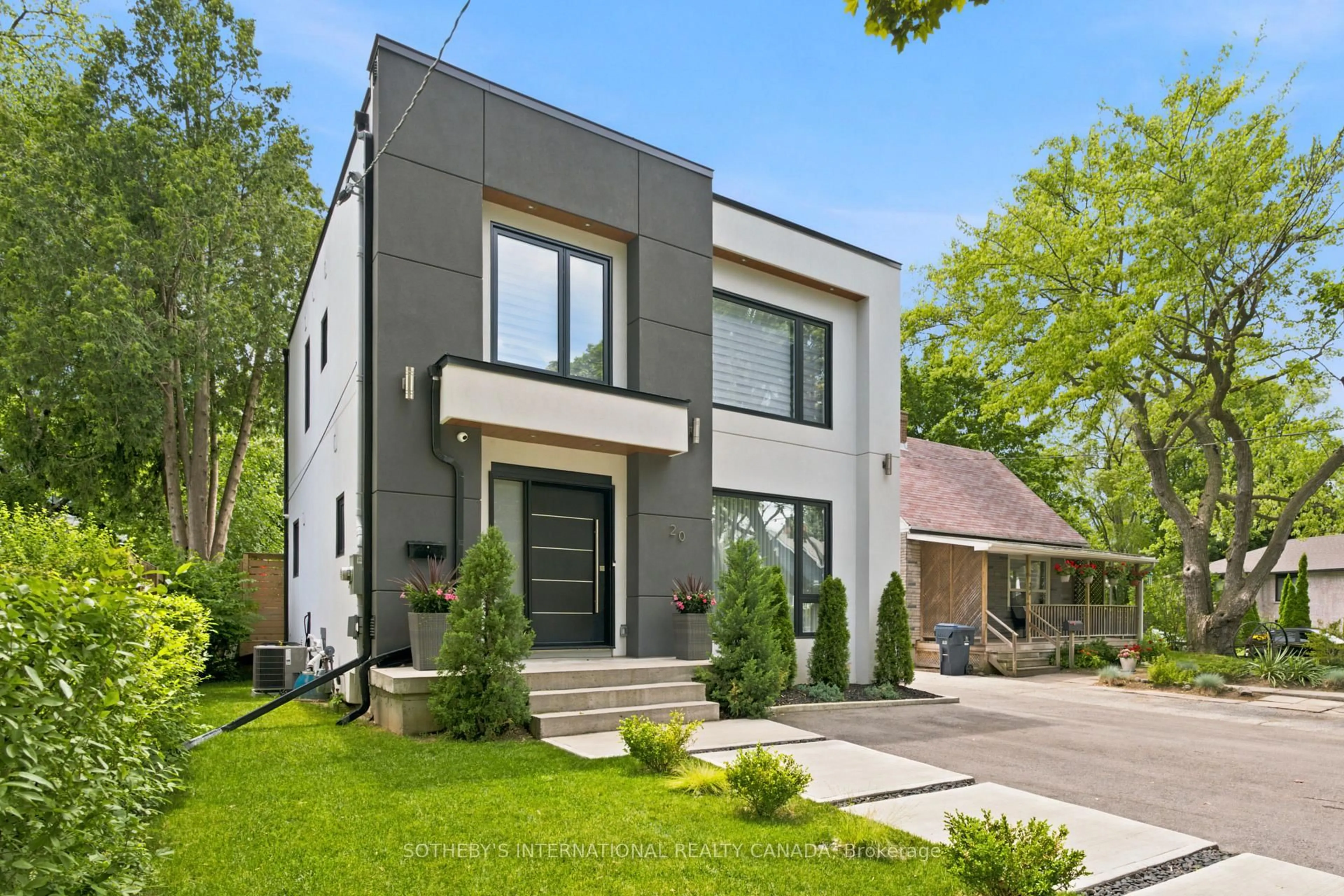 Home with brick exterior material, street for 20 Uno Dr, Toronto Ontario M8Z 3N6