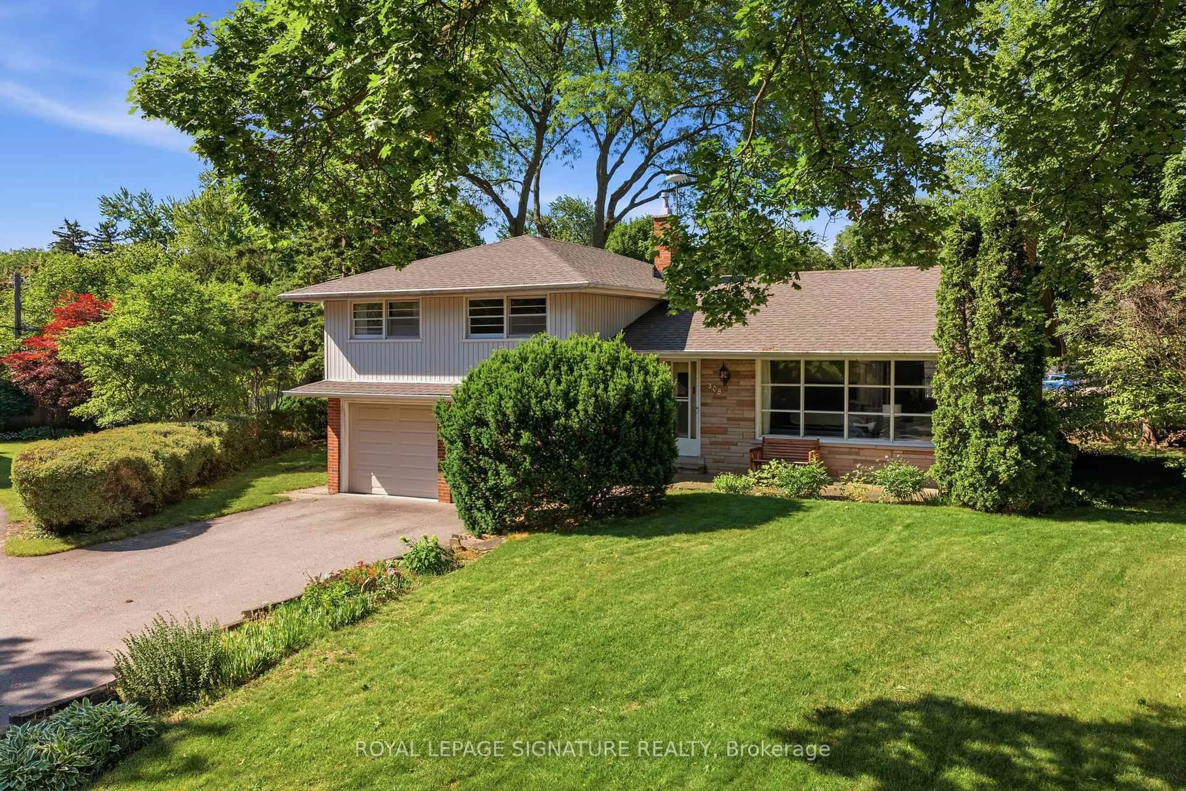 Home with brick exterior material, street for 308 South Crt, Burlington Ontario L7N 1S7