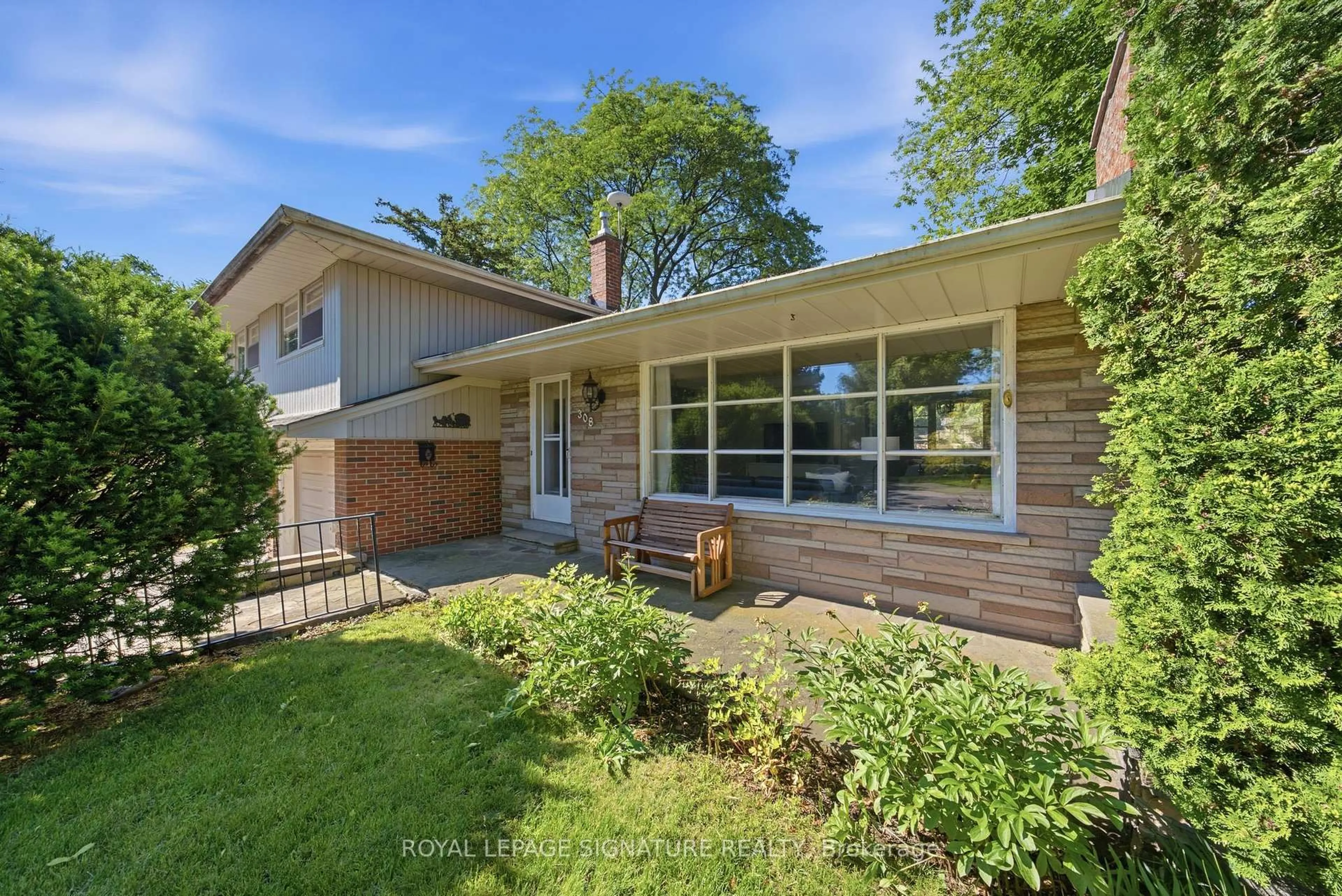 Home with brick exterior material, street for 308 South Crt, Burlington Ontario L7N 1S7