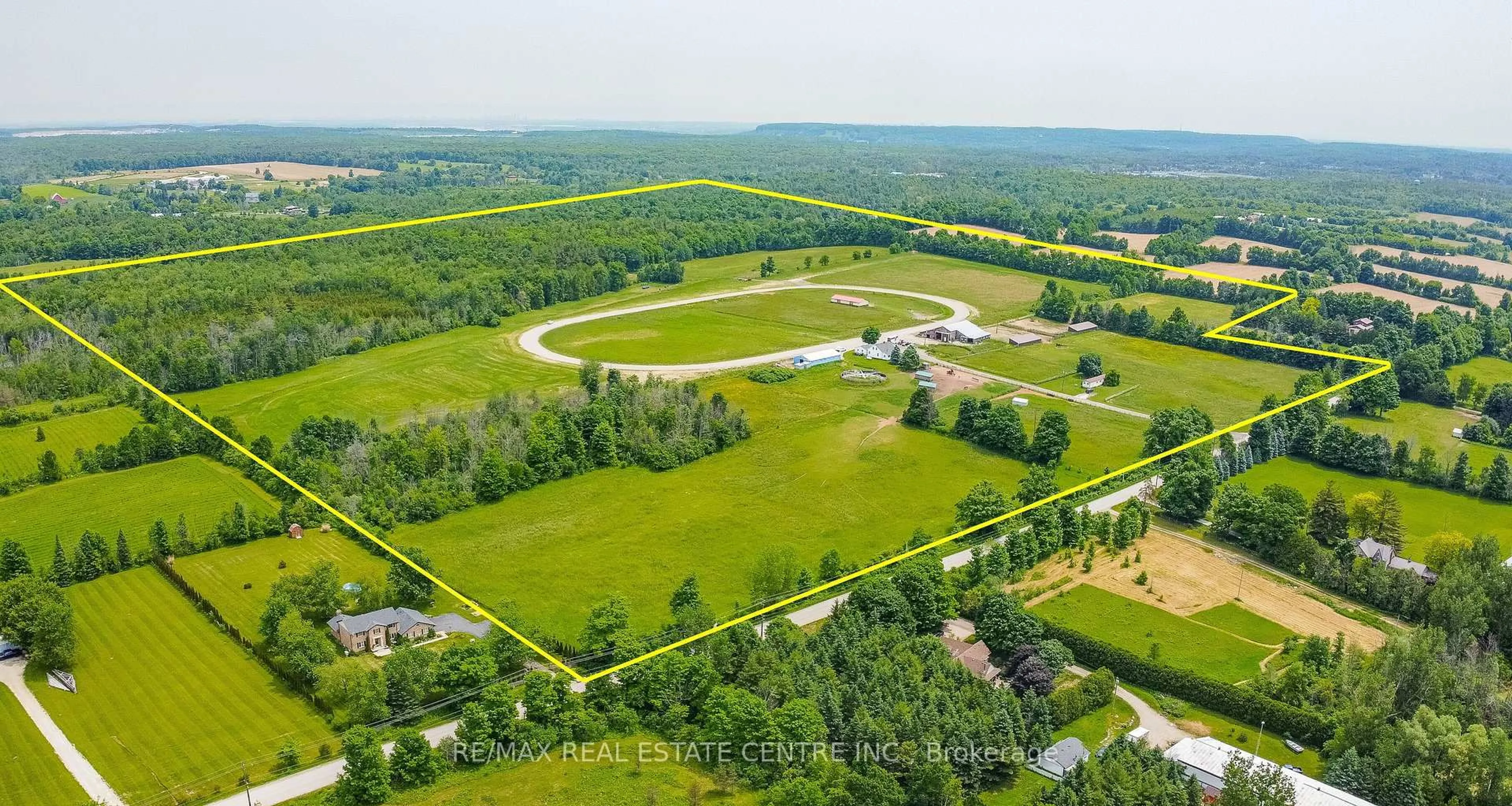 A pic from outside/outdoor area/front of a property/back of a property/a pic from drone, unknown for 10253 2nd Line, Milton Ontario L0P 1B0