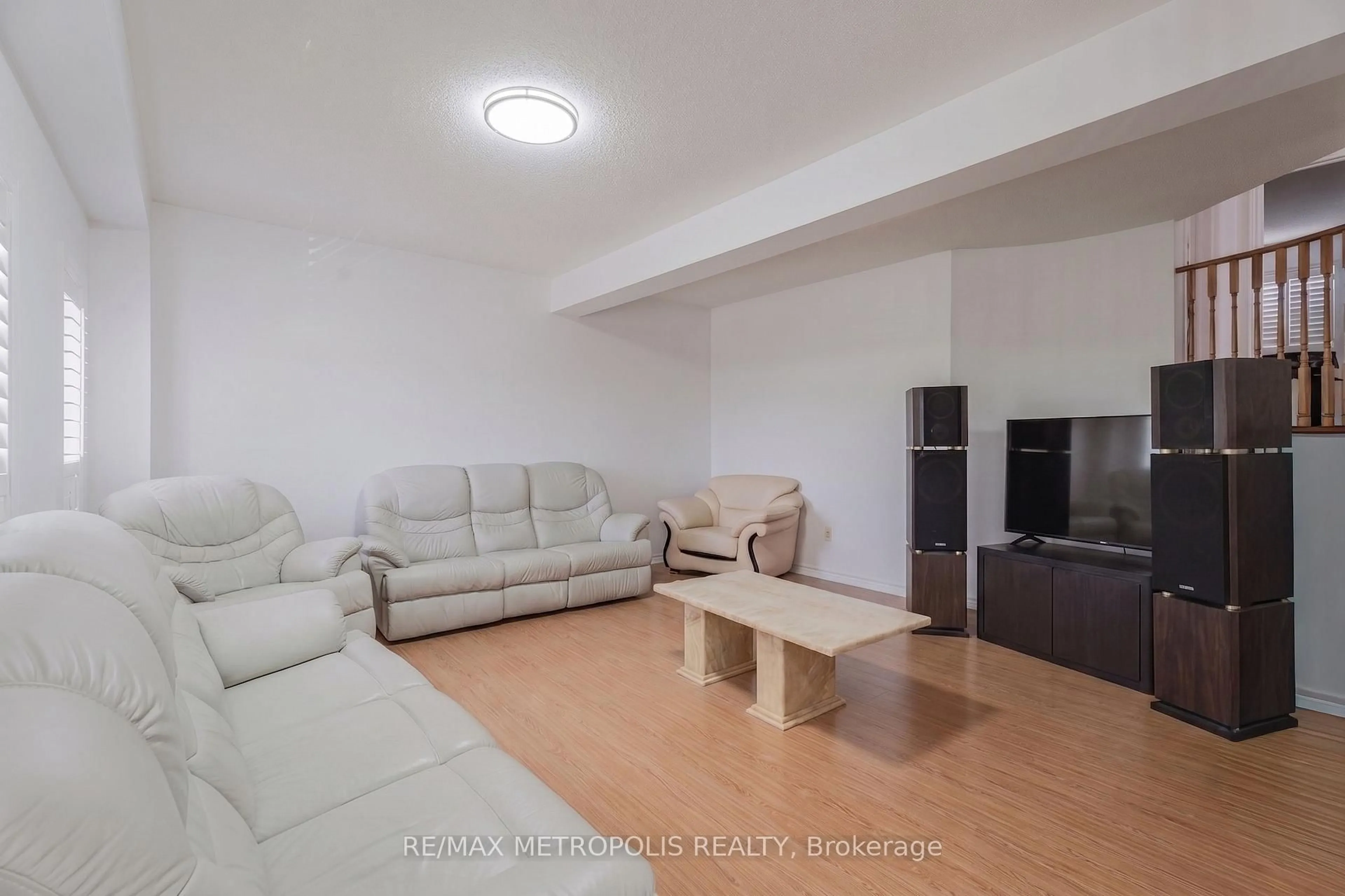 Living room with furniture, unknown for 52 Gore Valley Tr, Brampton Ontario L6P 2G9