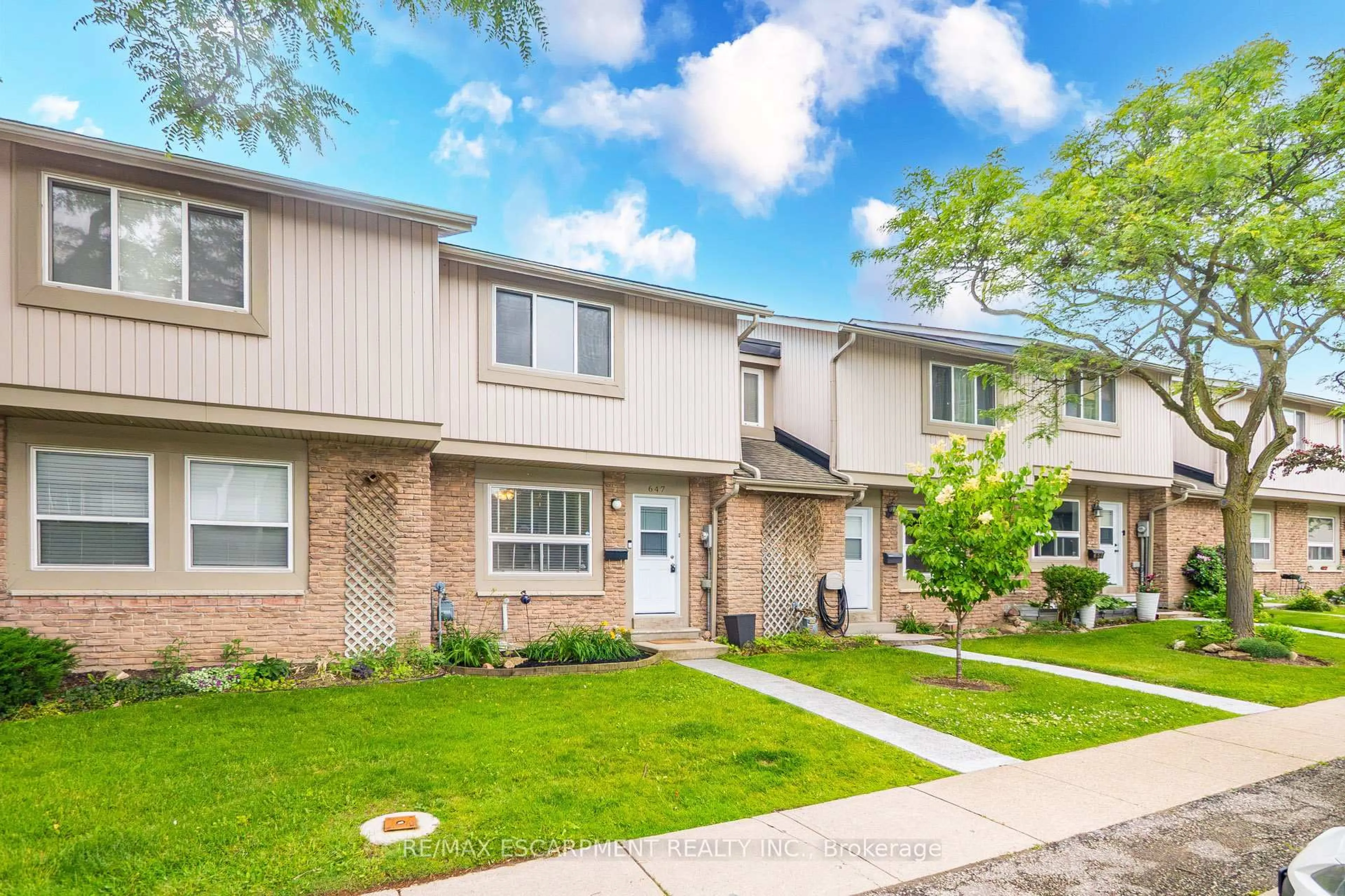 Unknown for 647 Woodward Ave, Milton Ontario L9T 3K4