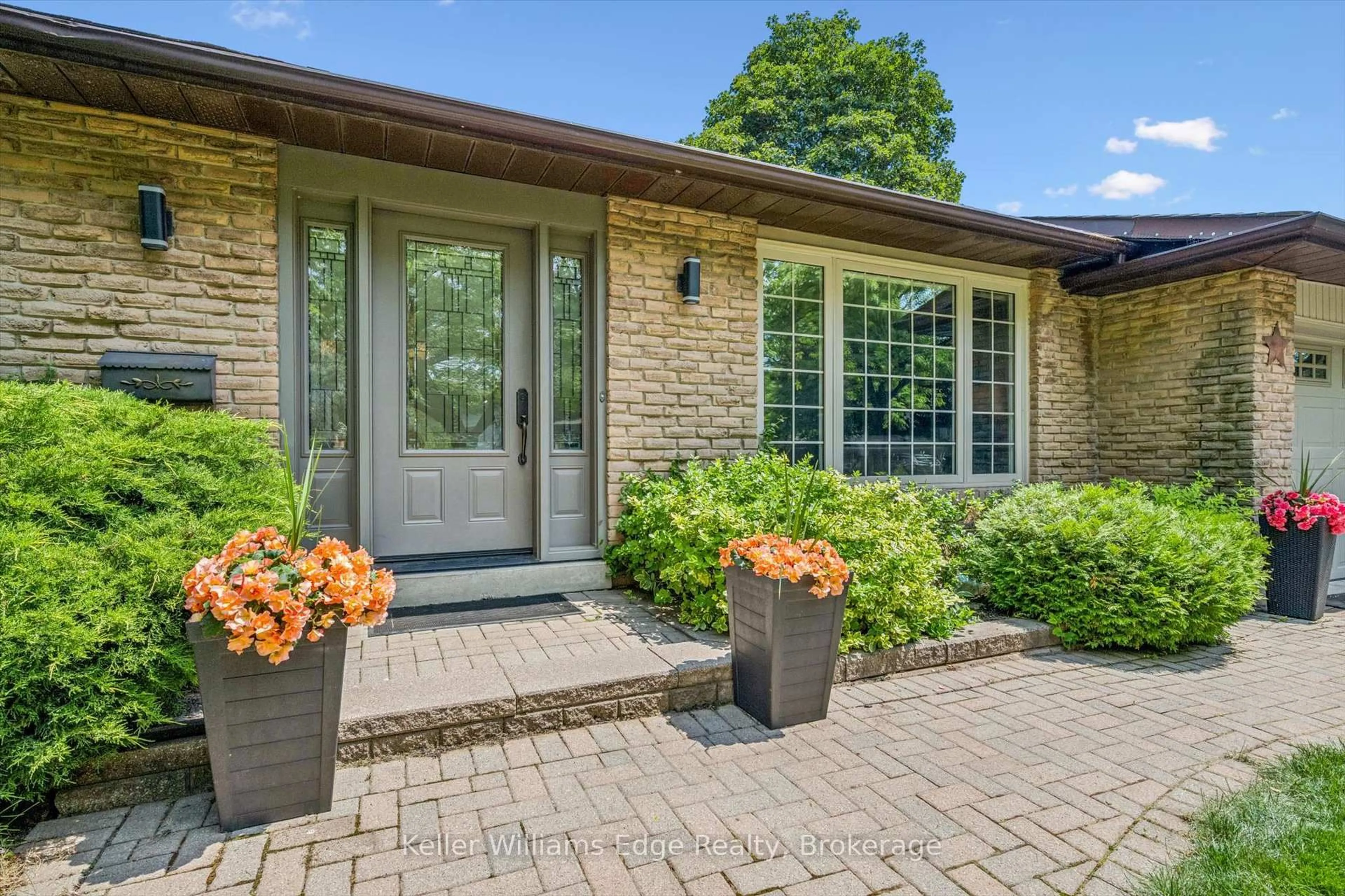 Home with brick exterior material, street for 475 Vanguard Cres, Oakville Ontario L6L 5G6