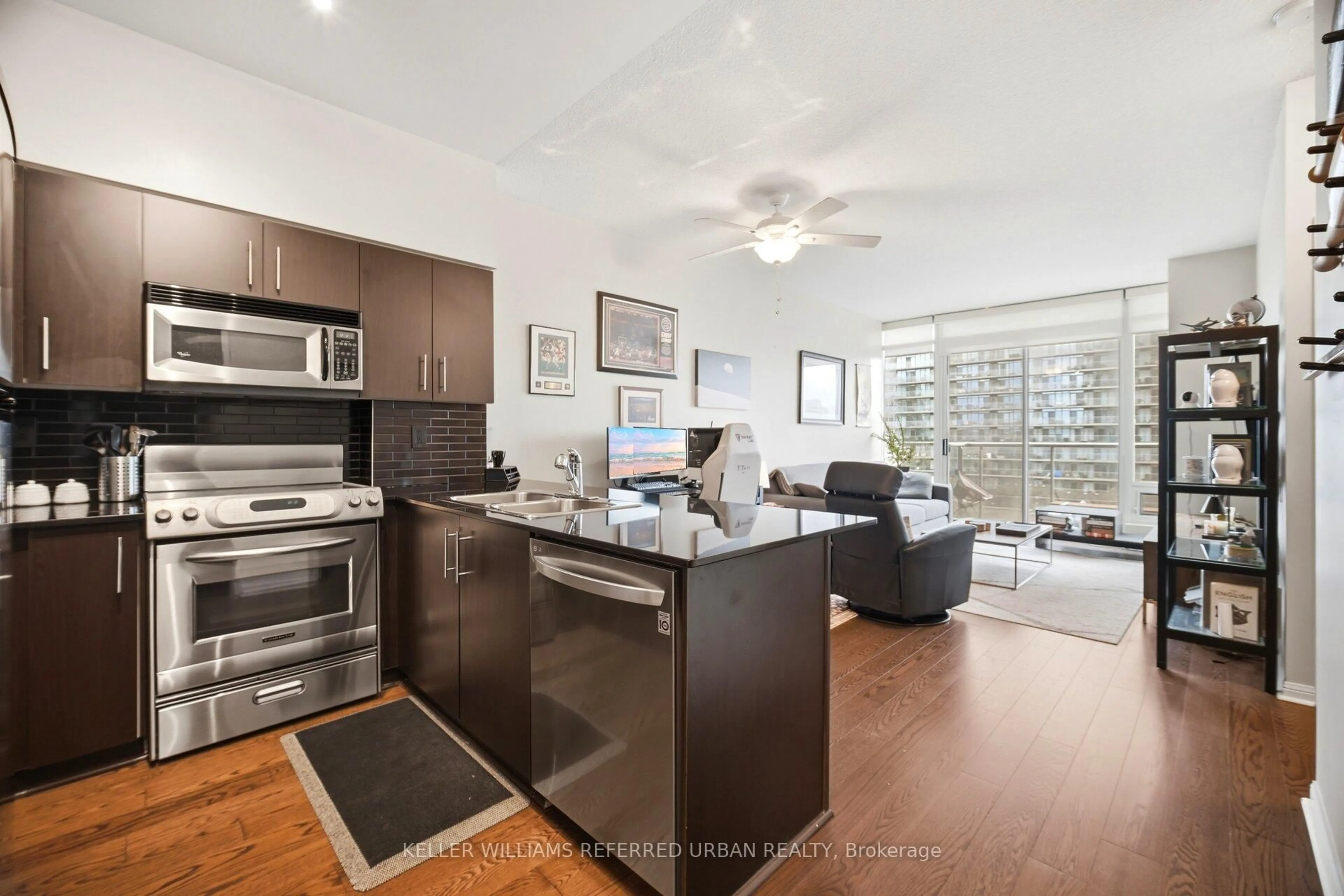 Open concept kitchen, unknown for 15 Windermere Ave #601, Toronto Ontario M6S 5A2