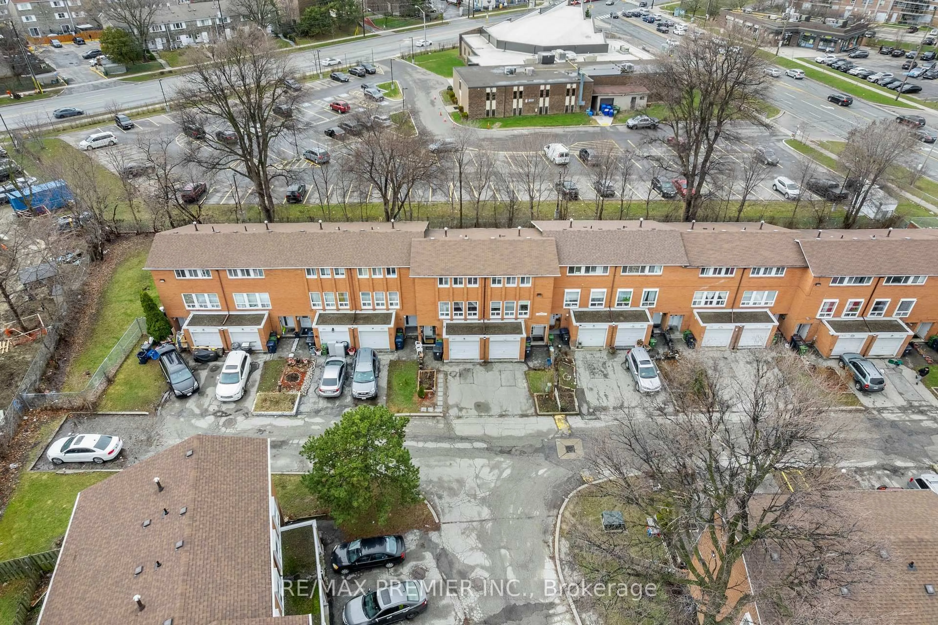 A pic from outside/outdoor area/front of a property/back of a property/a pic from drone, city buildings view from balcony for 1605 Albion Rd #292, Toronto Ontario M9V 1B6