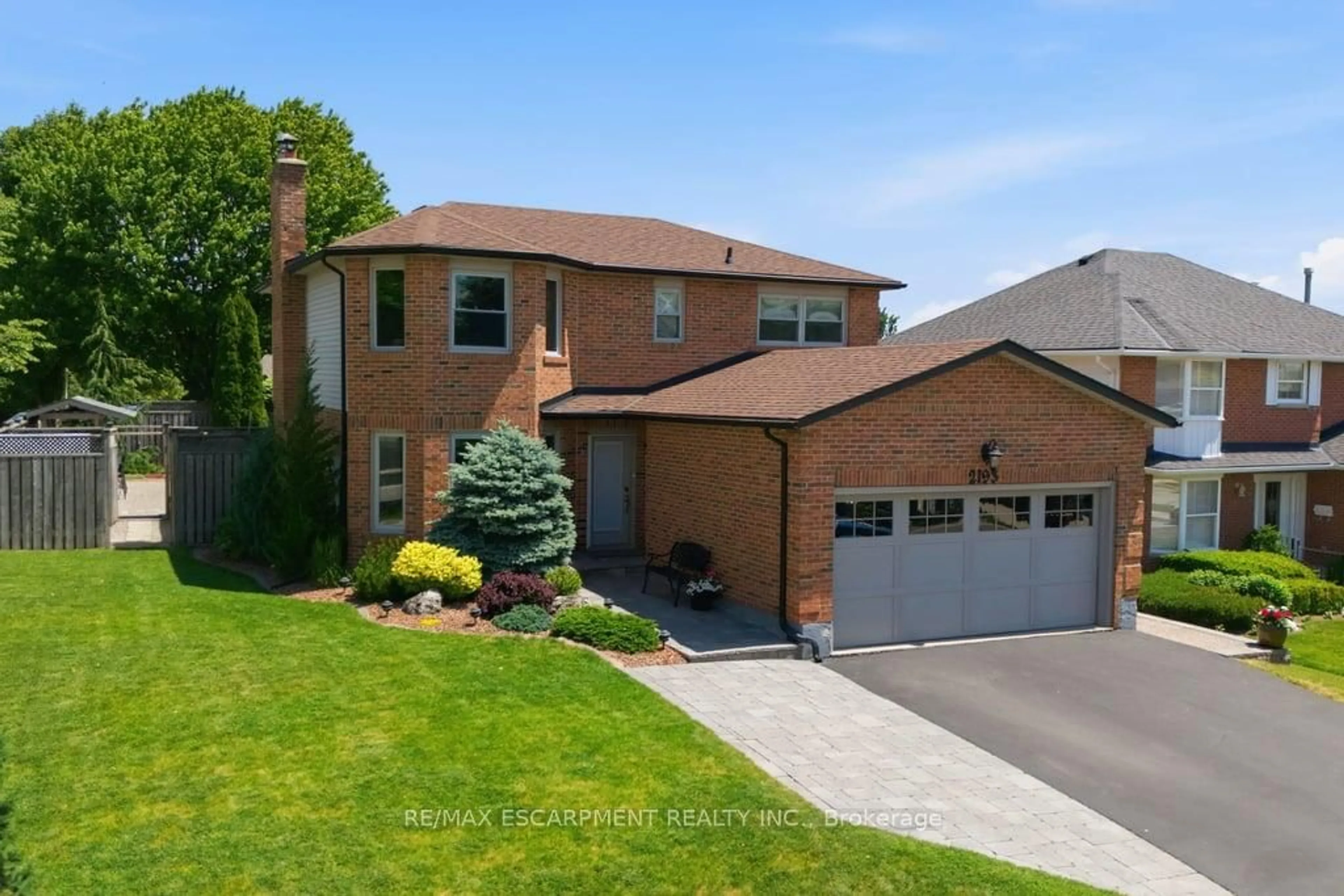 Home with brick exterior material, street for 2193 Bader Cres, Burlington Ontario L7P 4N5