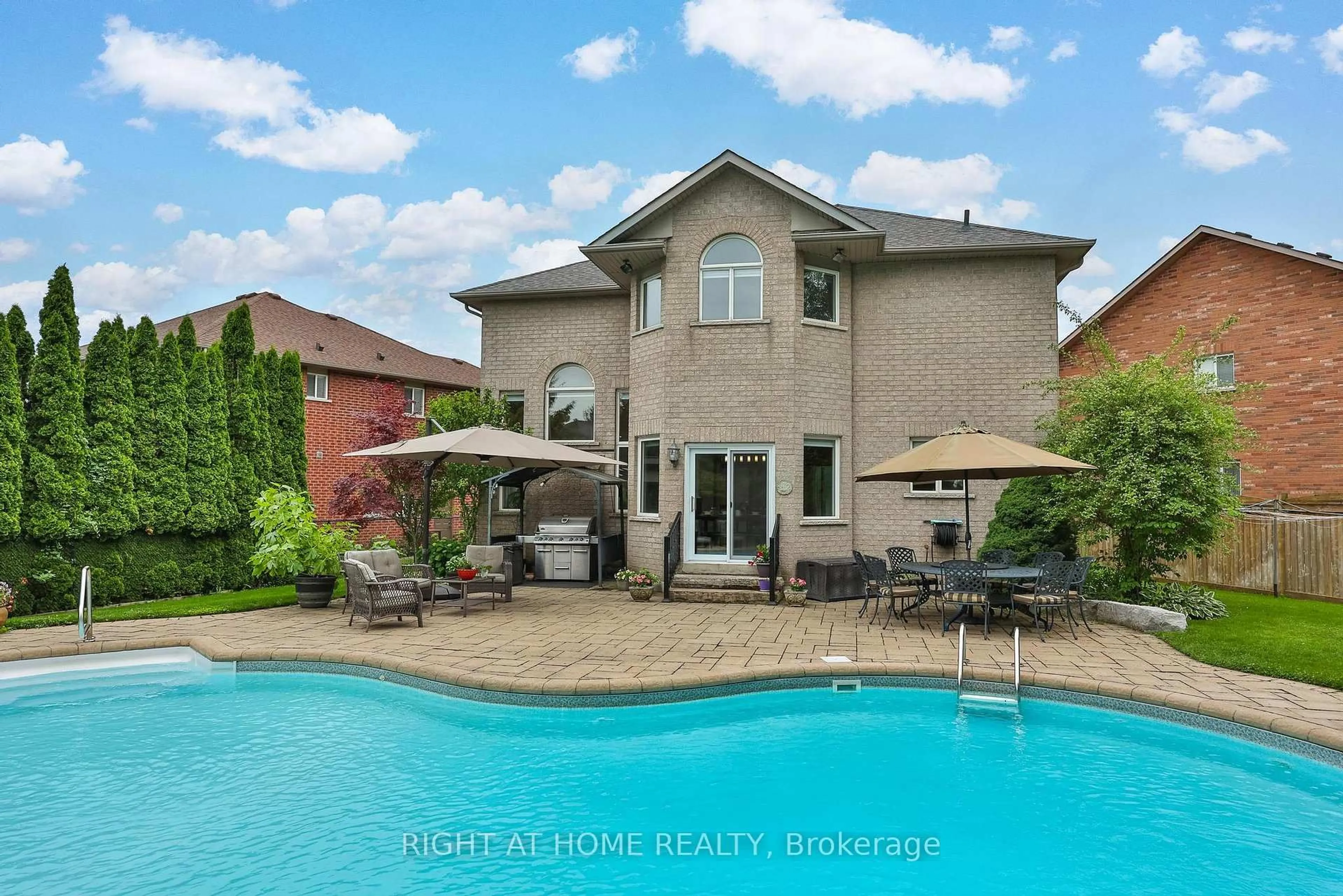 Home with brick exterior material, water/lake/river/ocean view for 2275 Whitecliffe Way, Oakville Ontario L6M 4W3