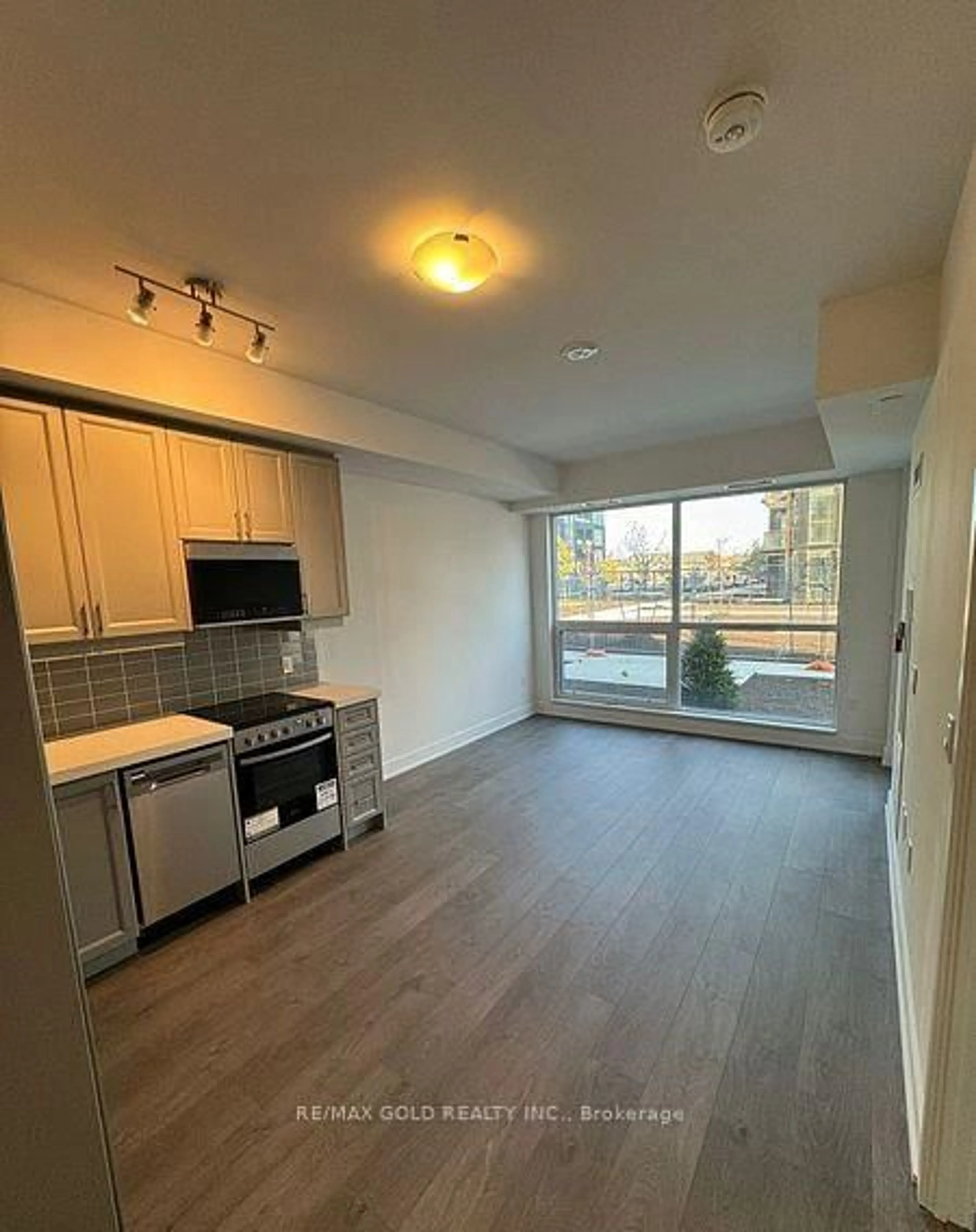 A pic of a room for 2343 Khalsa Gate #104, Oakville Ontario L6M 4J2