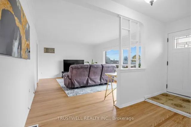 2 Del Ria Dr, Toronto 2