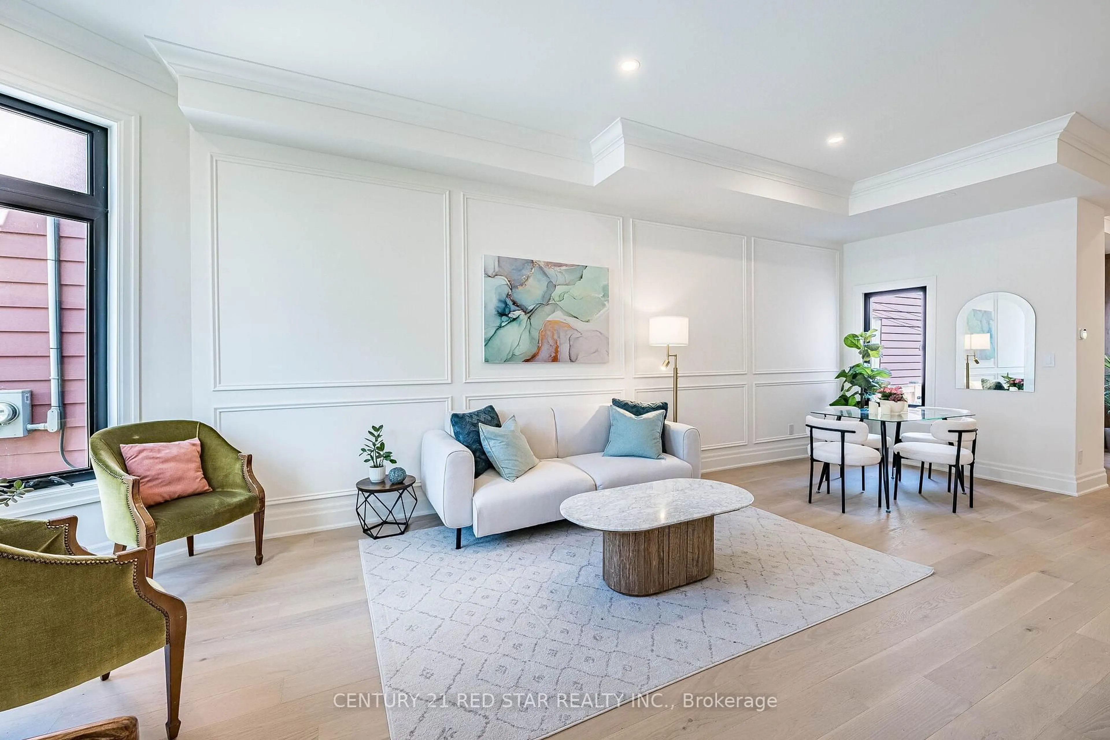 Living room with furniture, unknown for 369 Pacific Ave, Toronto Ontario M6P 2R2