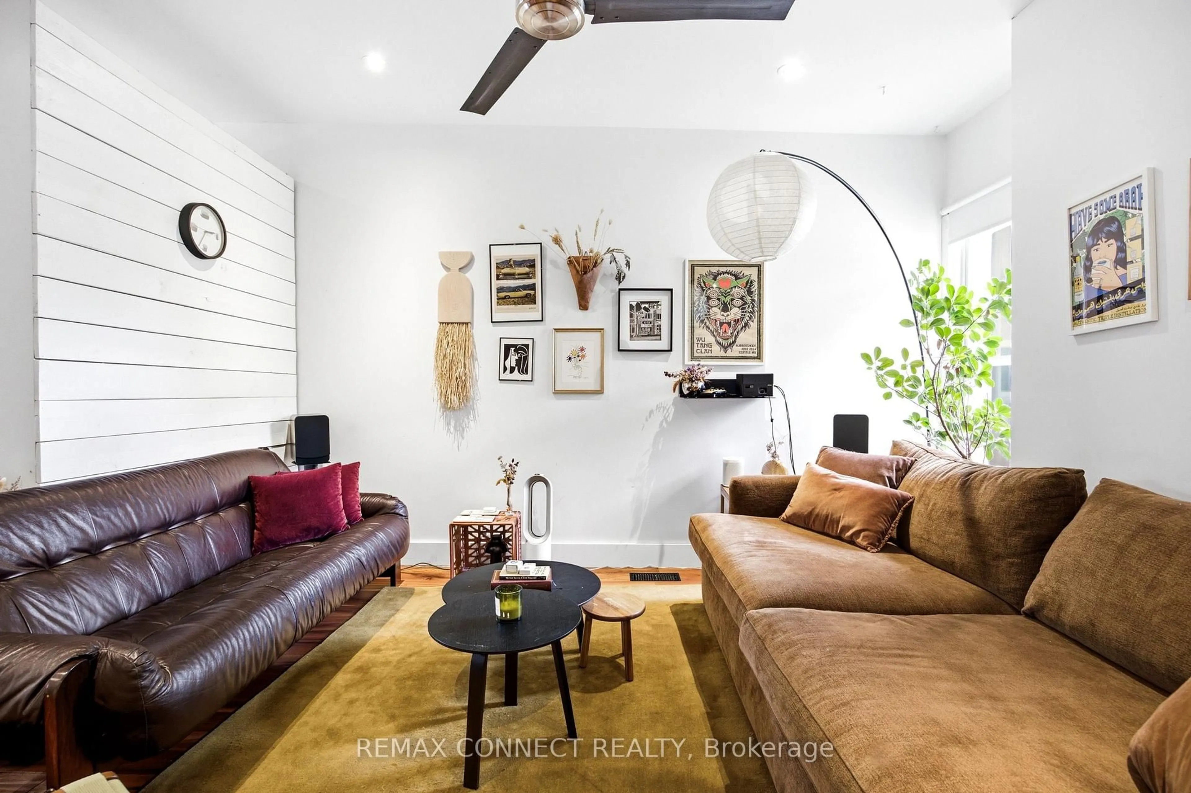 Living room with furniture, unknown for 37 Noble St, Toronto Ontario M6K 2C7