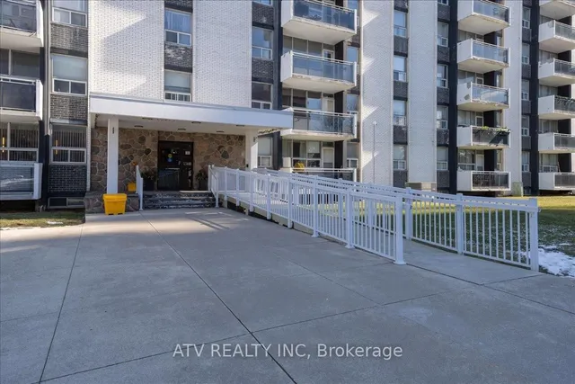 151 La Rose Ave #804, Toronto 2