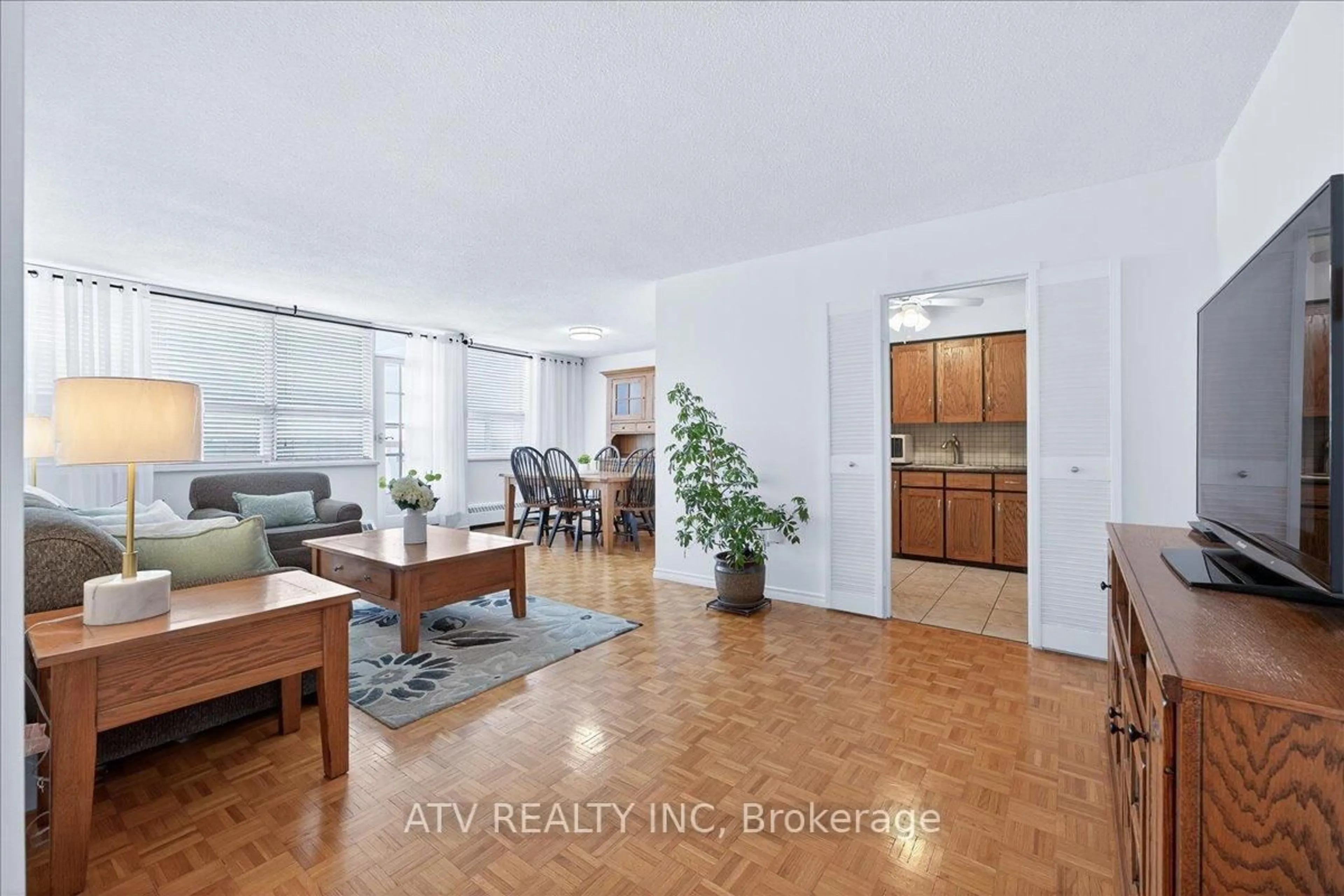 A pic of a room for 151 La Rose Ave #804, Toronto Ontario M9P 1B3