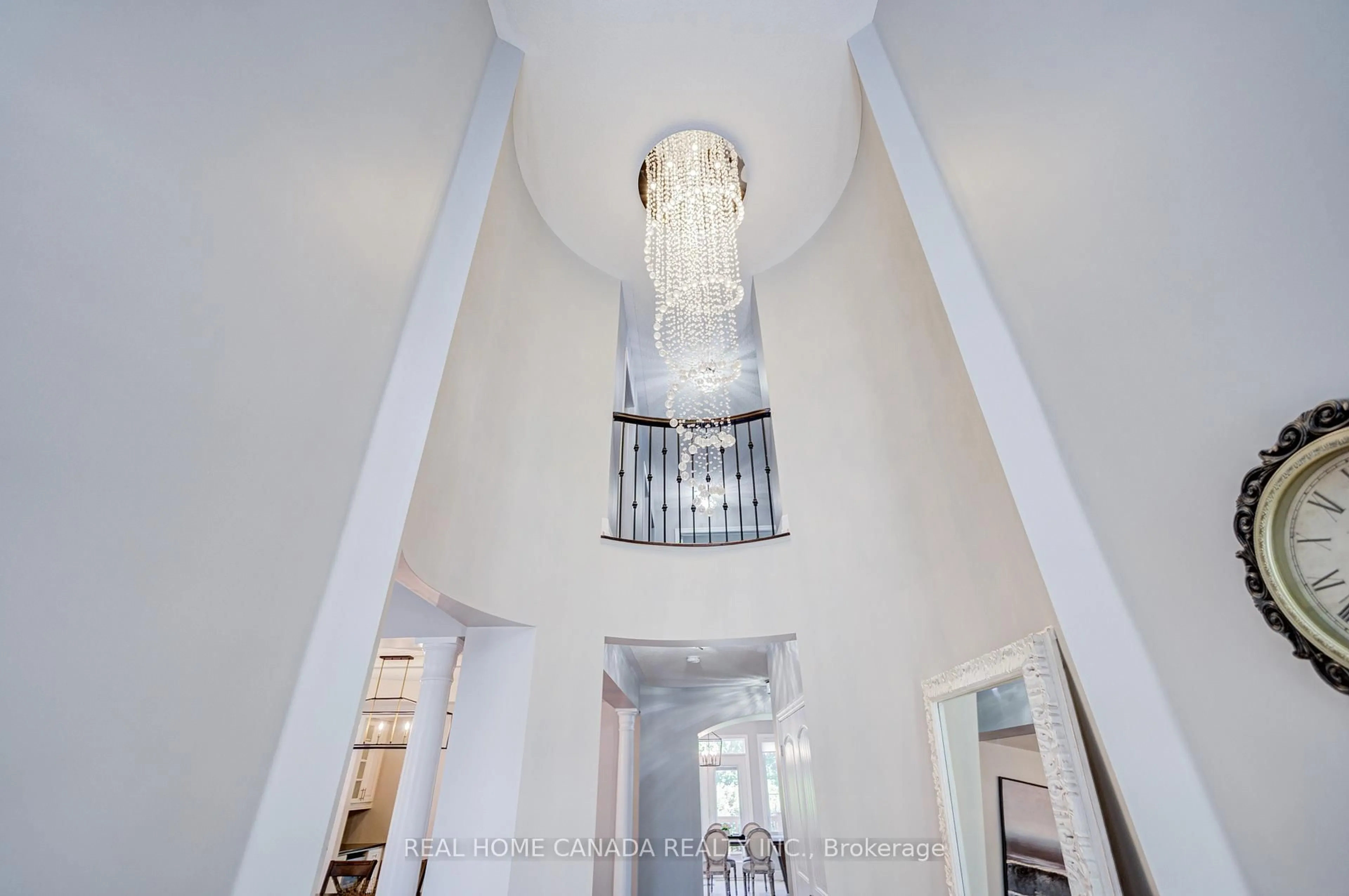 Indoor foyer for 617 Wettlaufer Terr, Milton Ontario L9T 8N1