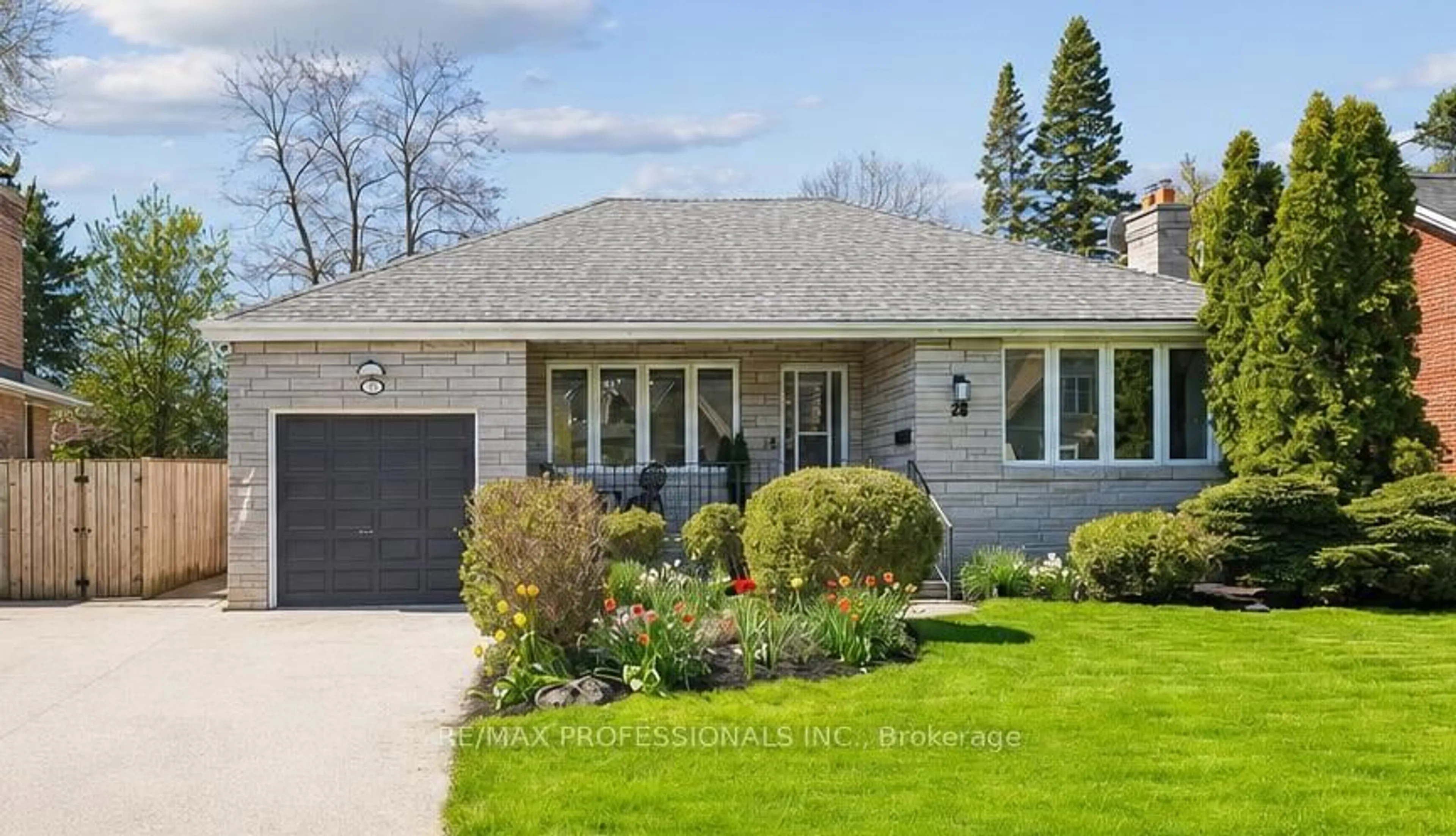 Home with brick exterior material, street for 28 Spring Garden Rd, Toronto Ontario M8Z 3X1