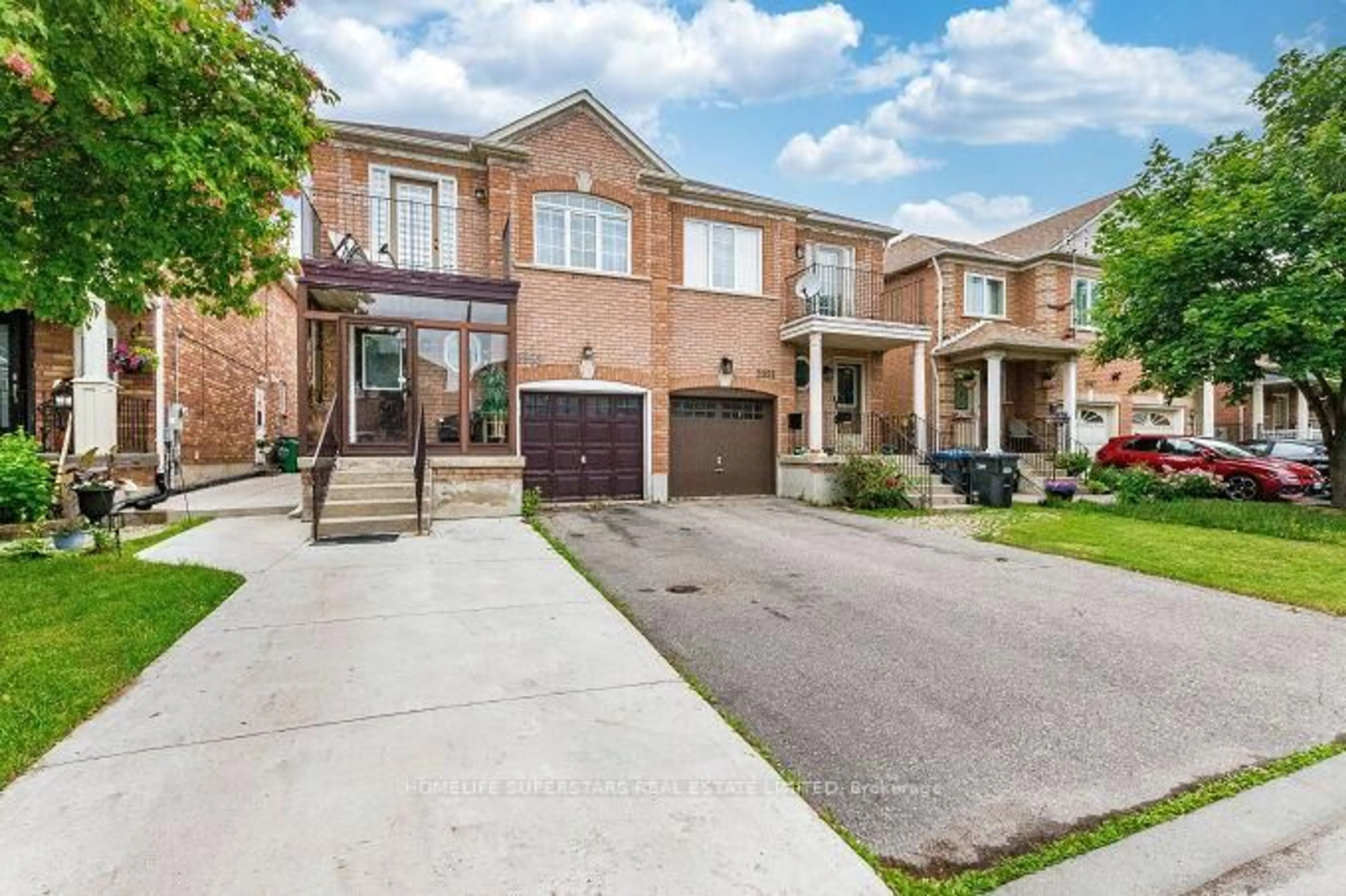 Home with brick exterior material, street for 3953 Manatee Way, Mississauga Ontario L5M 6P6
