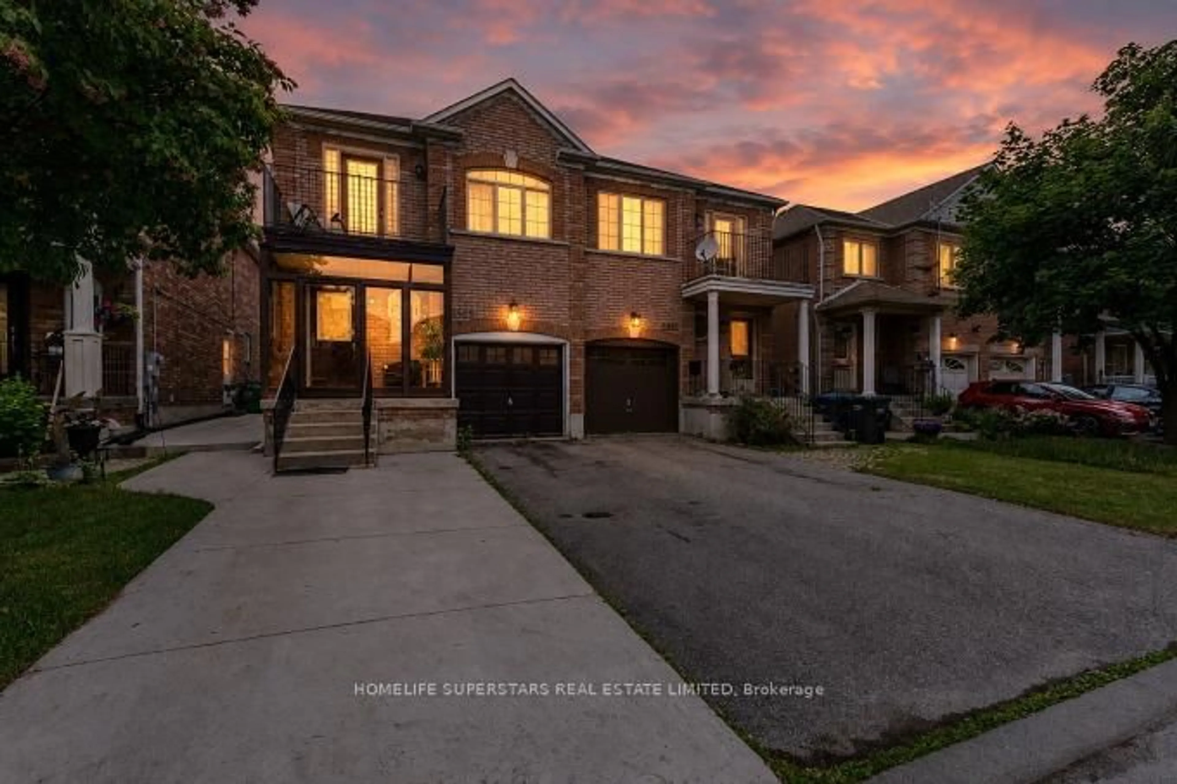 Home with brick exterior material, street for 3953 Manatee Way, Mississauga Ontario L5M 6P6