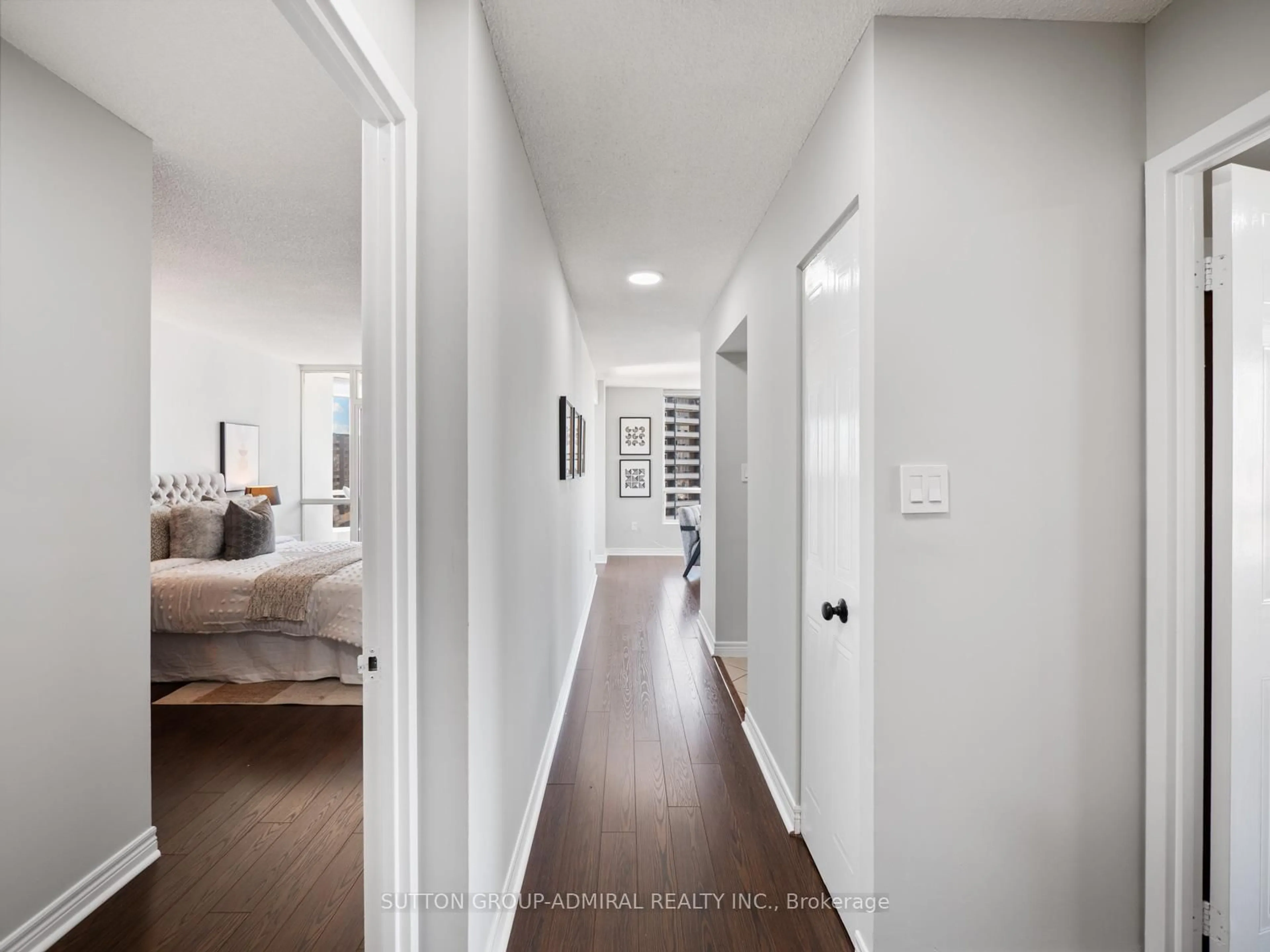 Indoor entryway for 3 Hickory Tree Rd #1508, Toronto Ontario M9N 3W5
