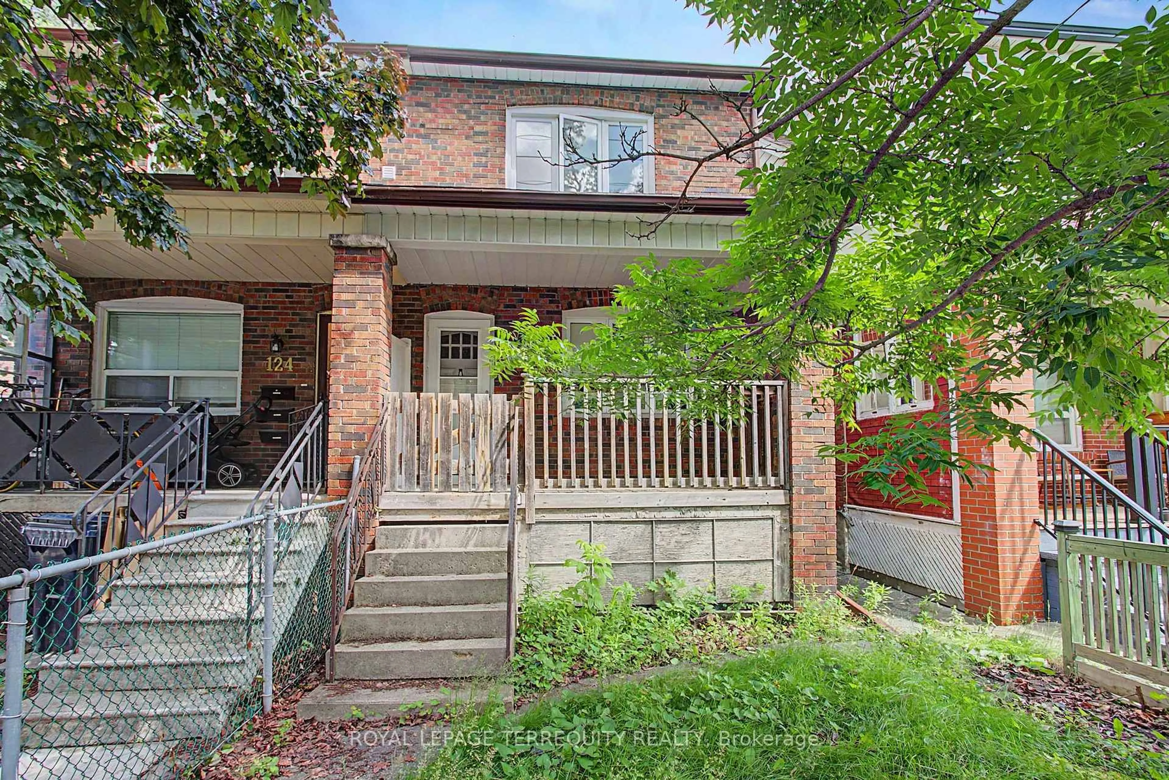 Unknown for 122 Ascot Ave, Toronto Ontario M6E 1G2