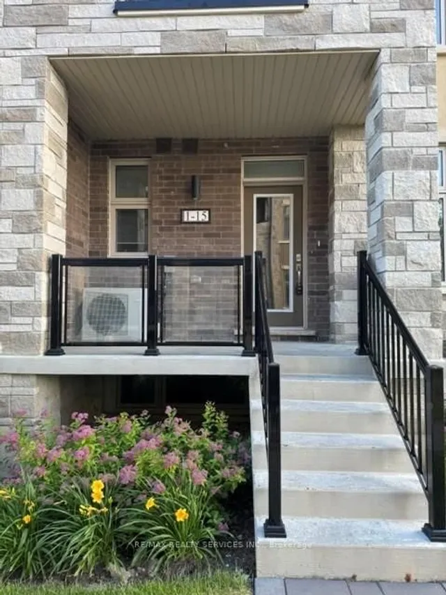 15 Fieldridge Cres #1, Brampton 2